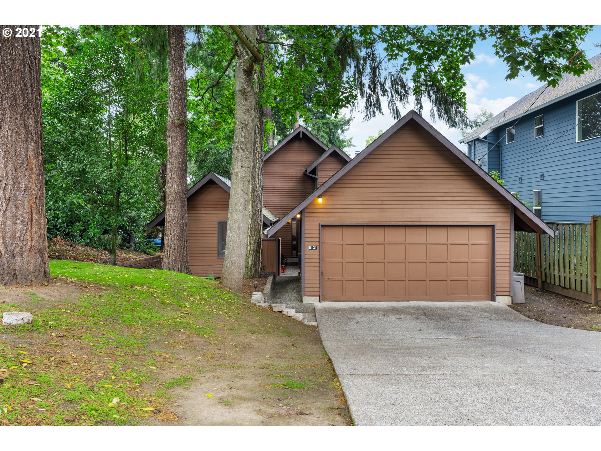 5131 SE 40TH AVE (1 of 27)