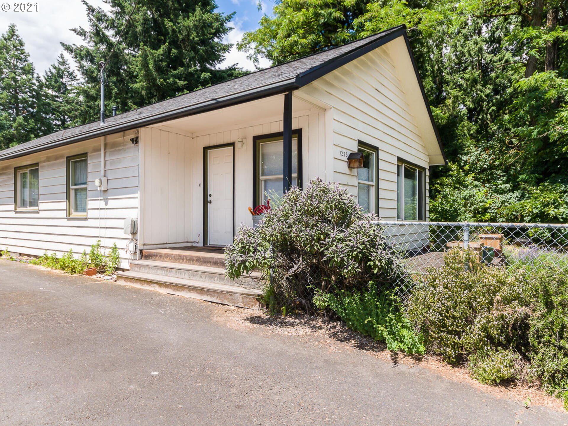 1223 SE 139TH AVE (1 of 21)