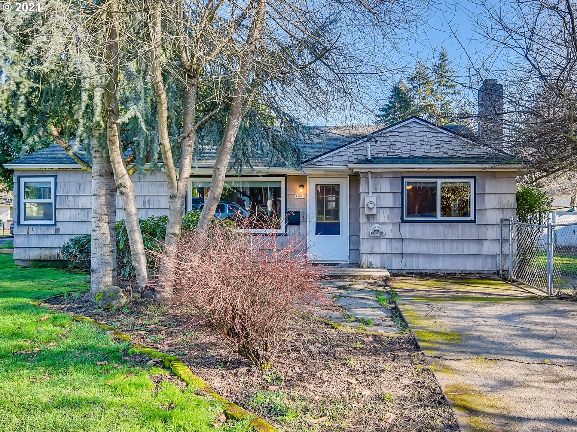 7956 SE 19TH AVE (1 of 28)