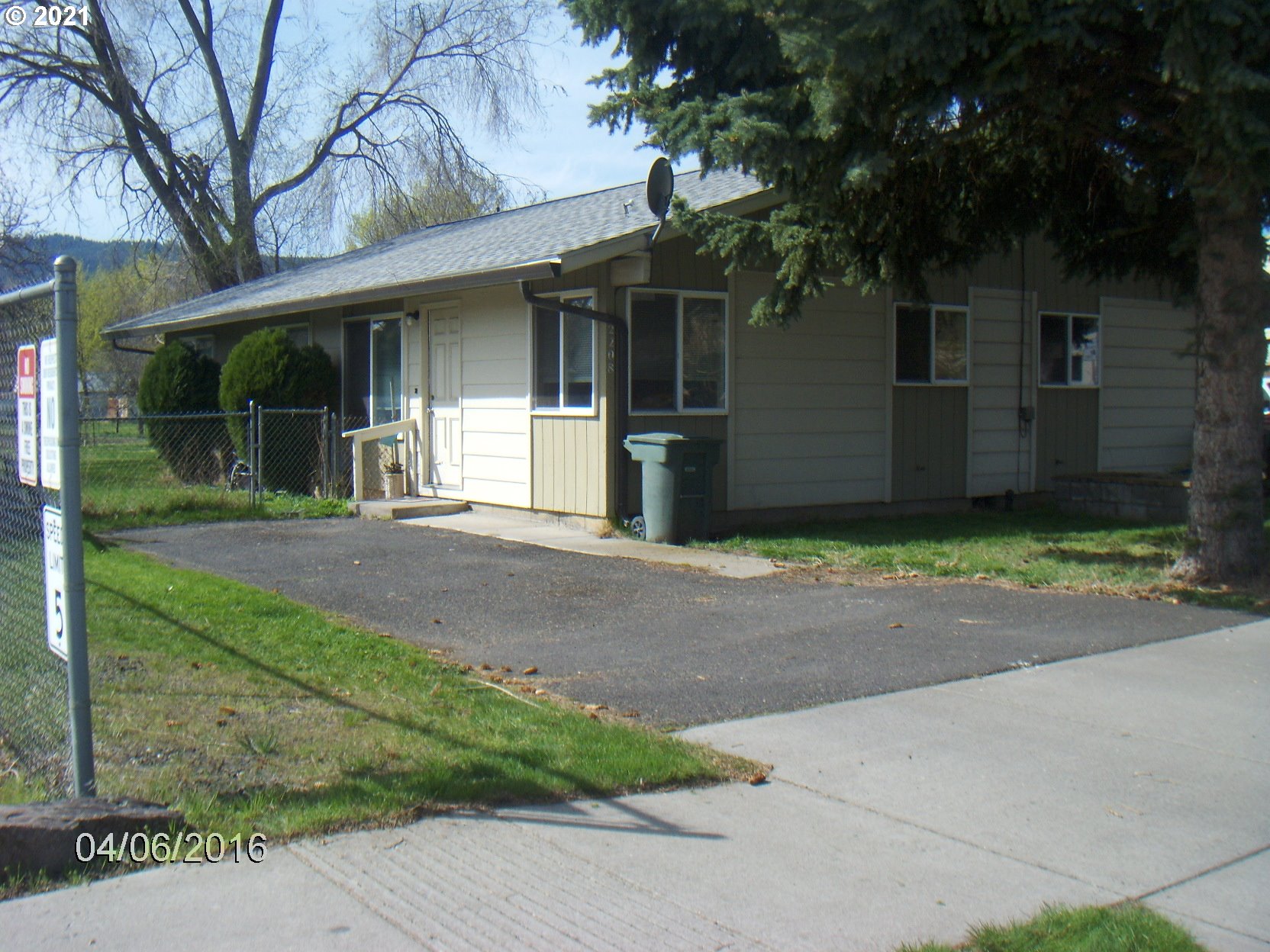 2206 COVE AVE (1 of 6)