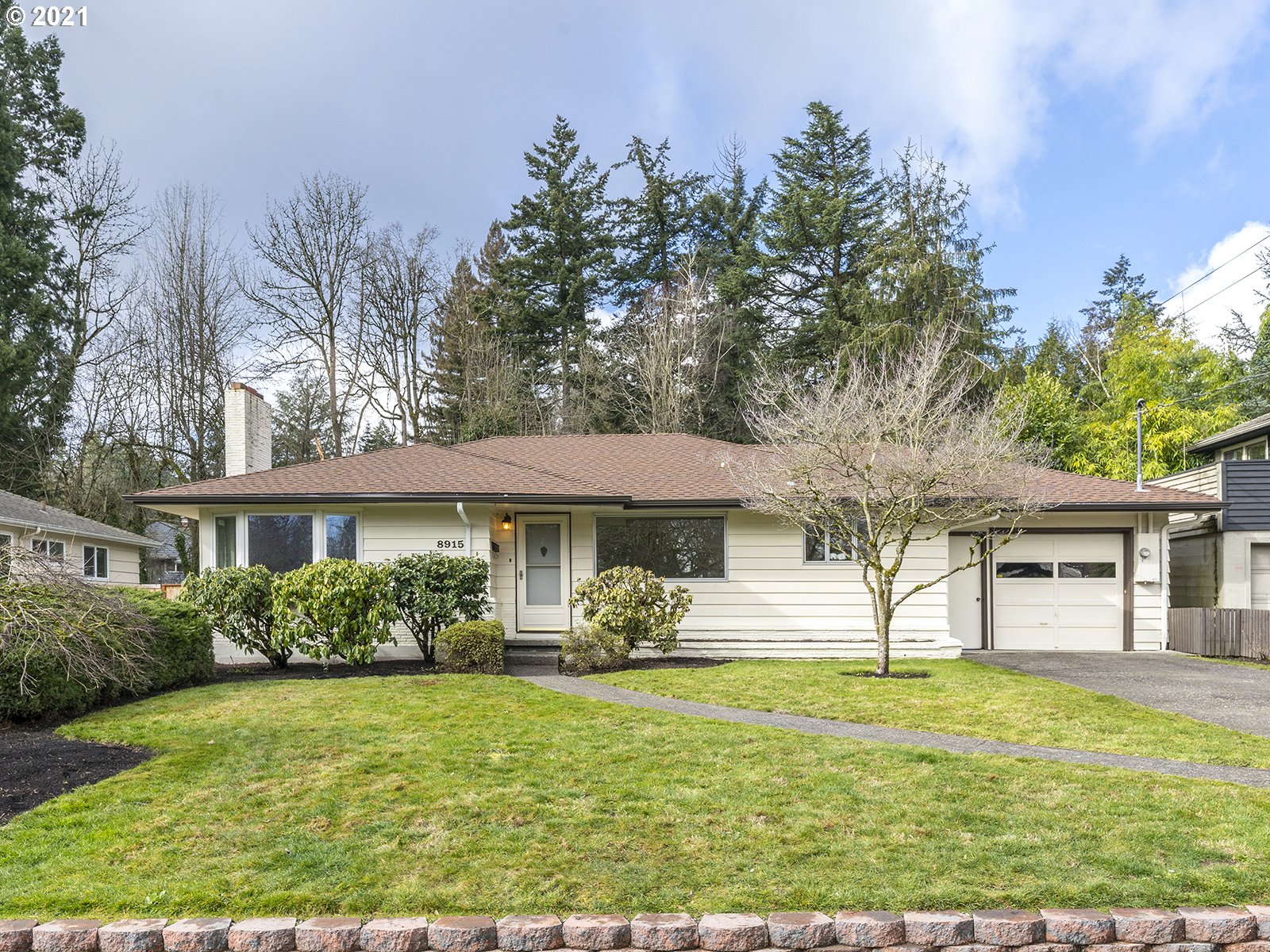 8915 SW 36TH AVE (1 of 30)