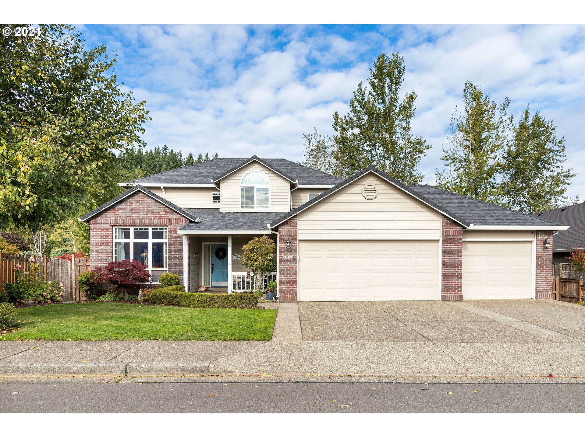 357 SW 37TH TER (1 of 30)