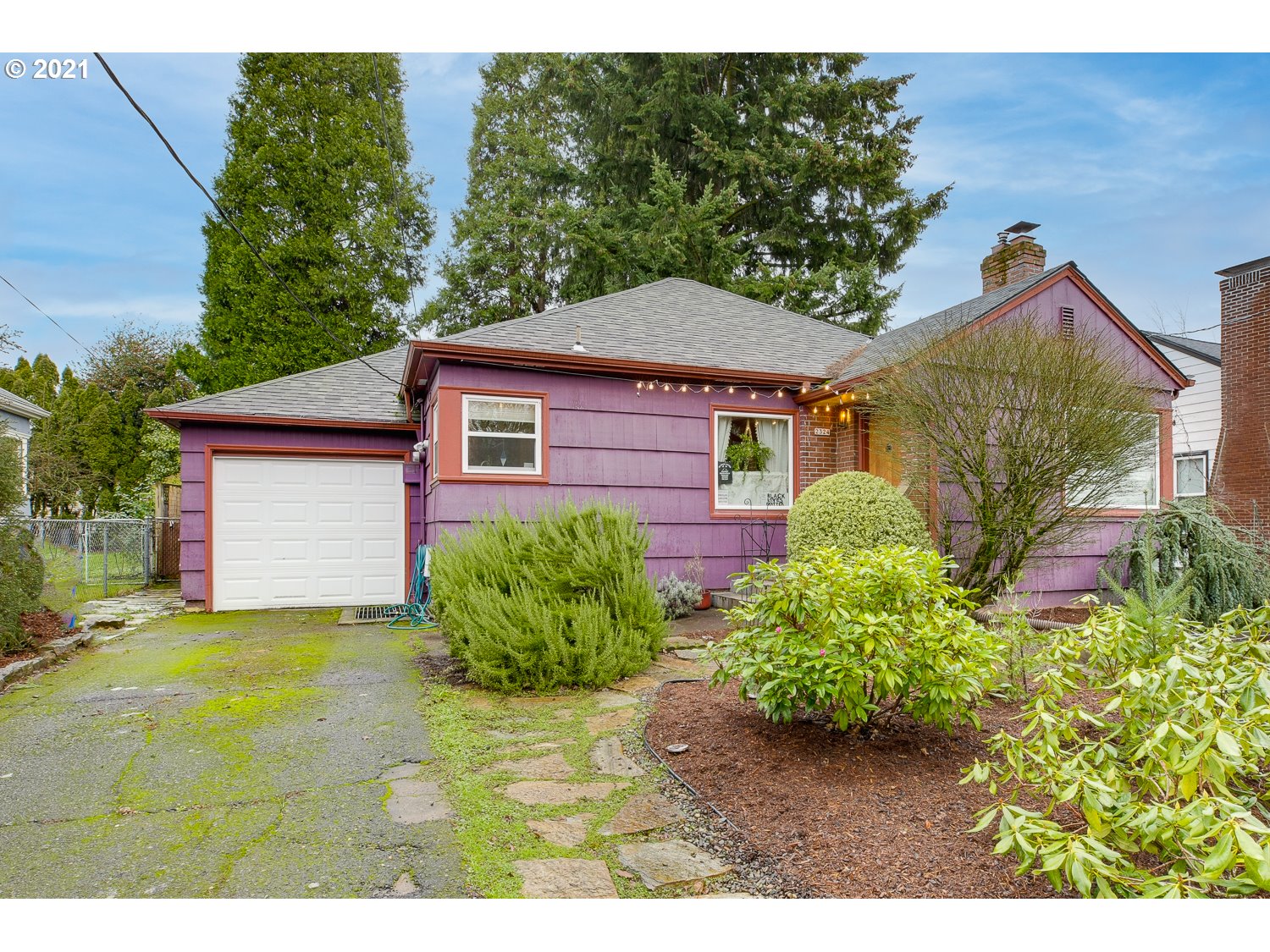 2324 SE 38TH AVE (1 of 29)