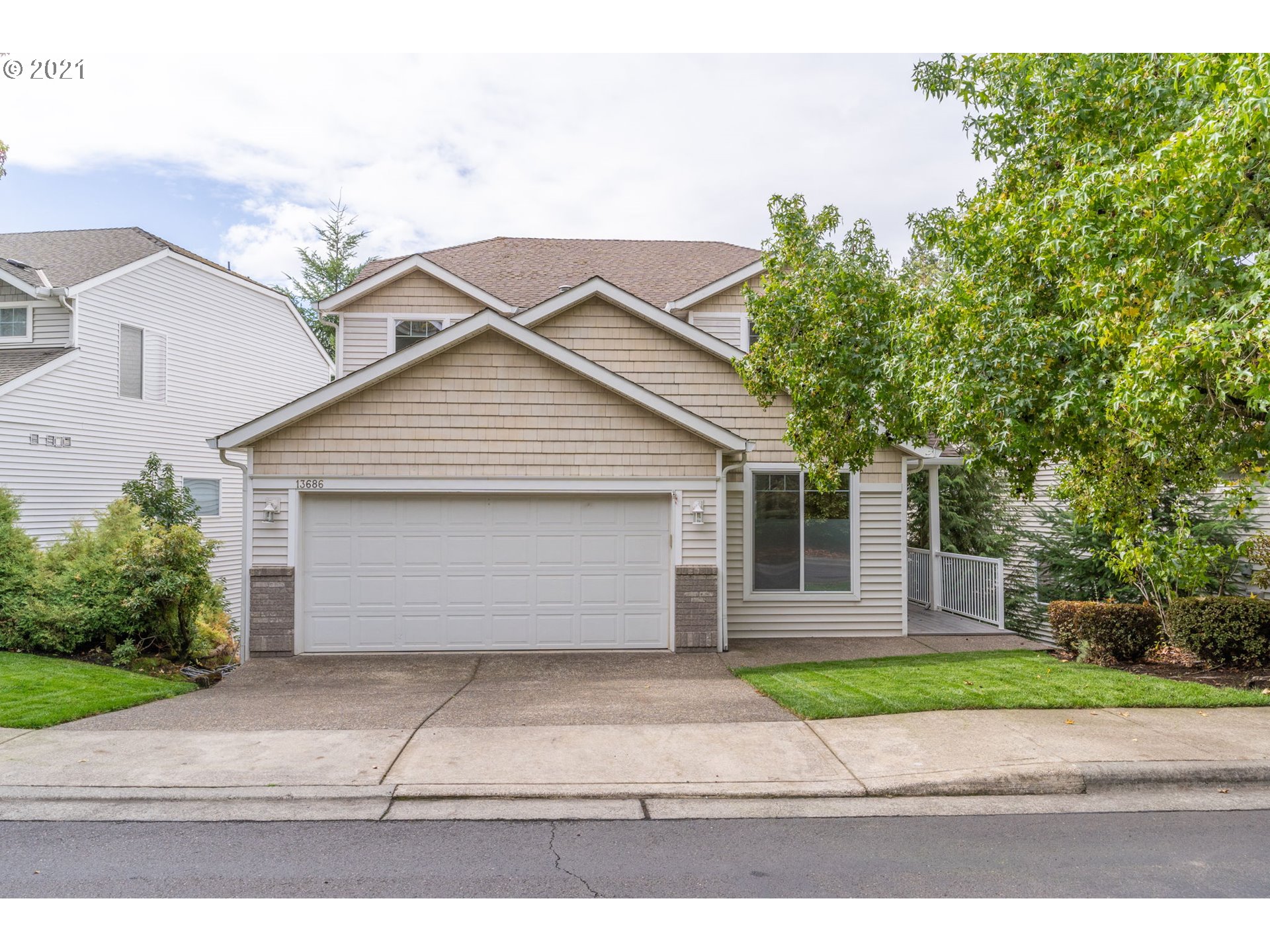 13686 SW WILLOW TOP LN (1 of 31)