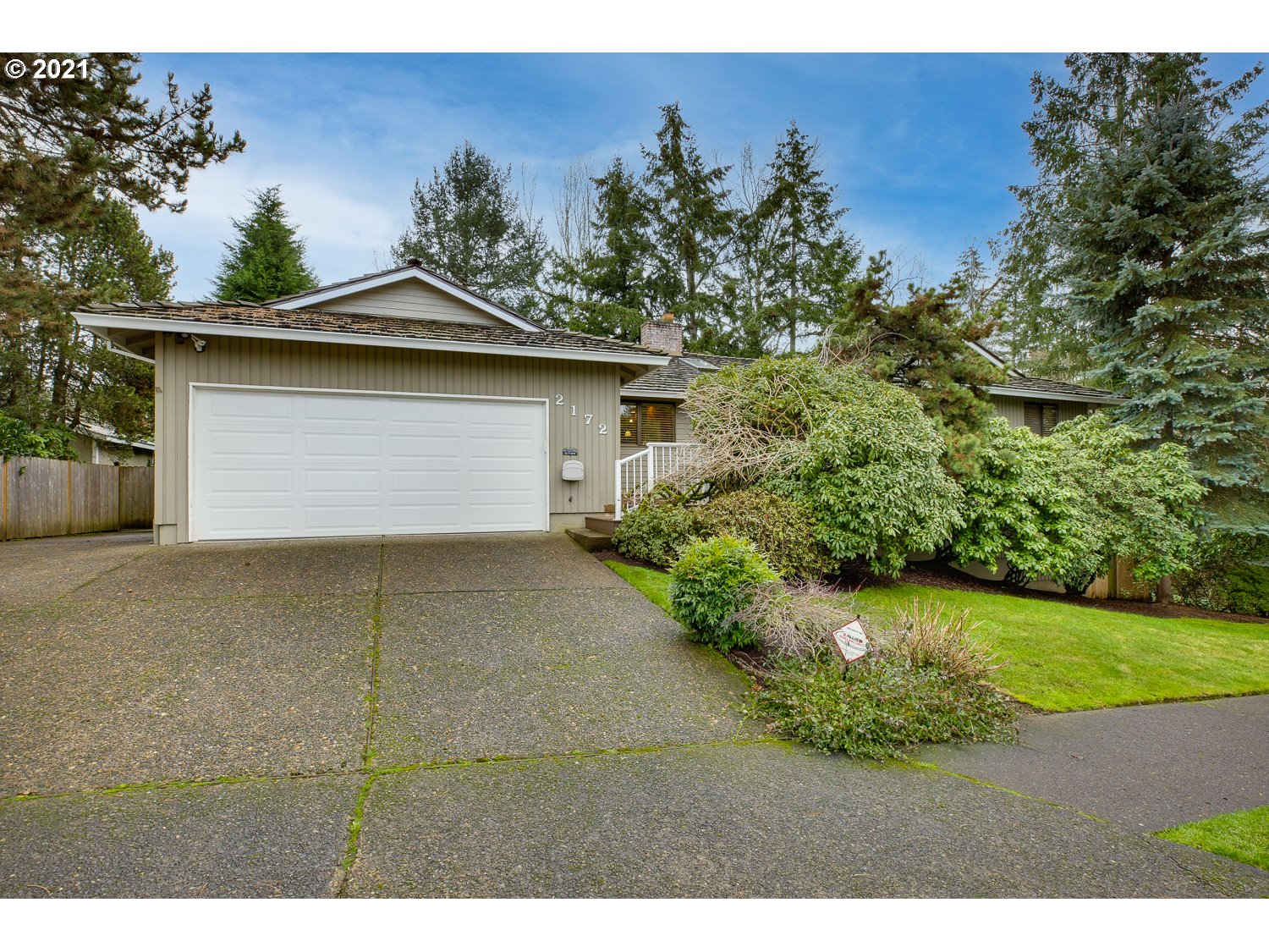 2172 SW 27TH DR (1 of 31)