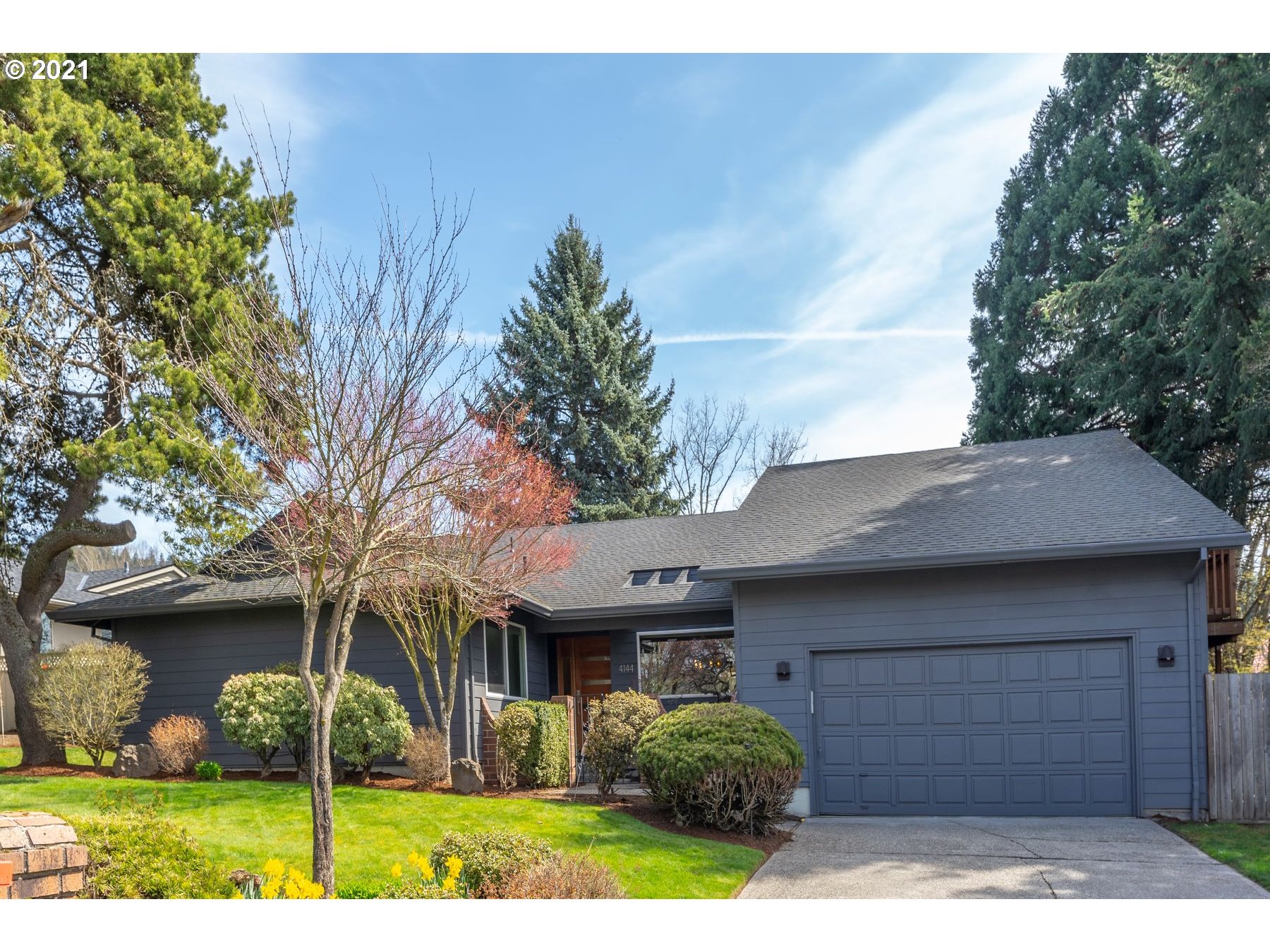 4144 SW 45TH AVE (1 of 32)