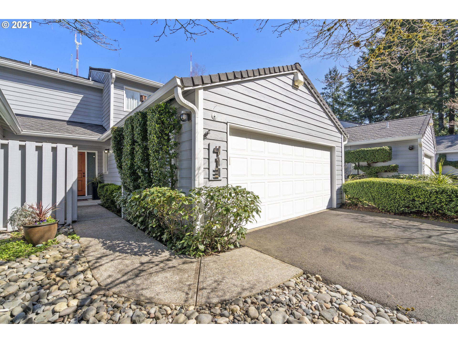 413 SW 70TH TER (1 of 32)