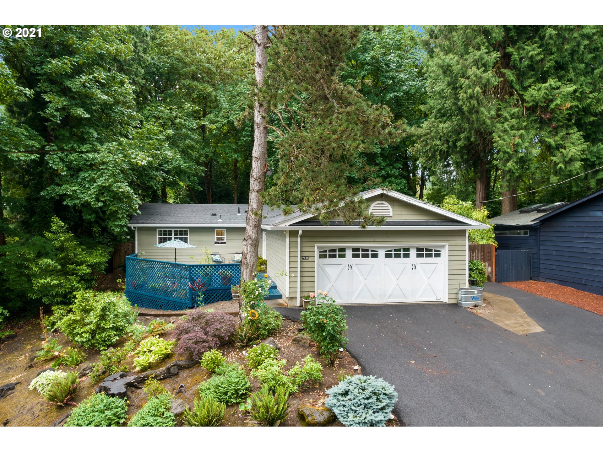 2075 SW MOSSY BRAE RD (1 of 31)