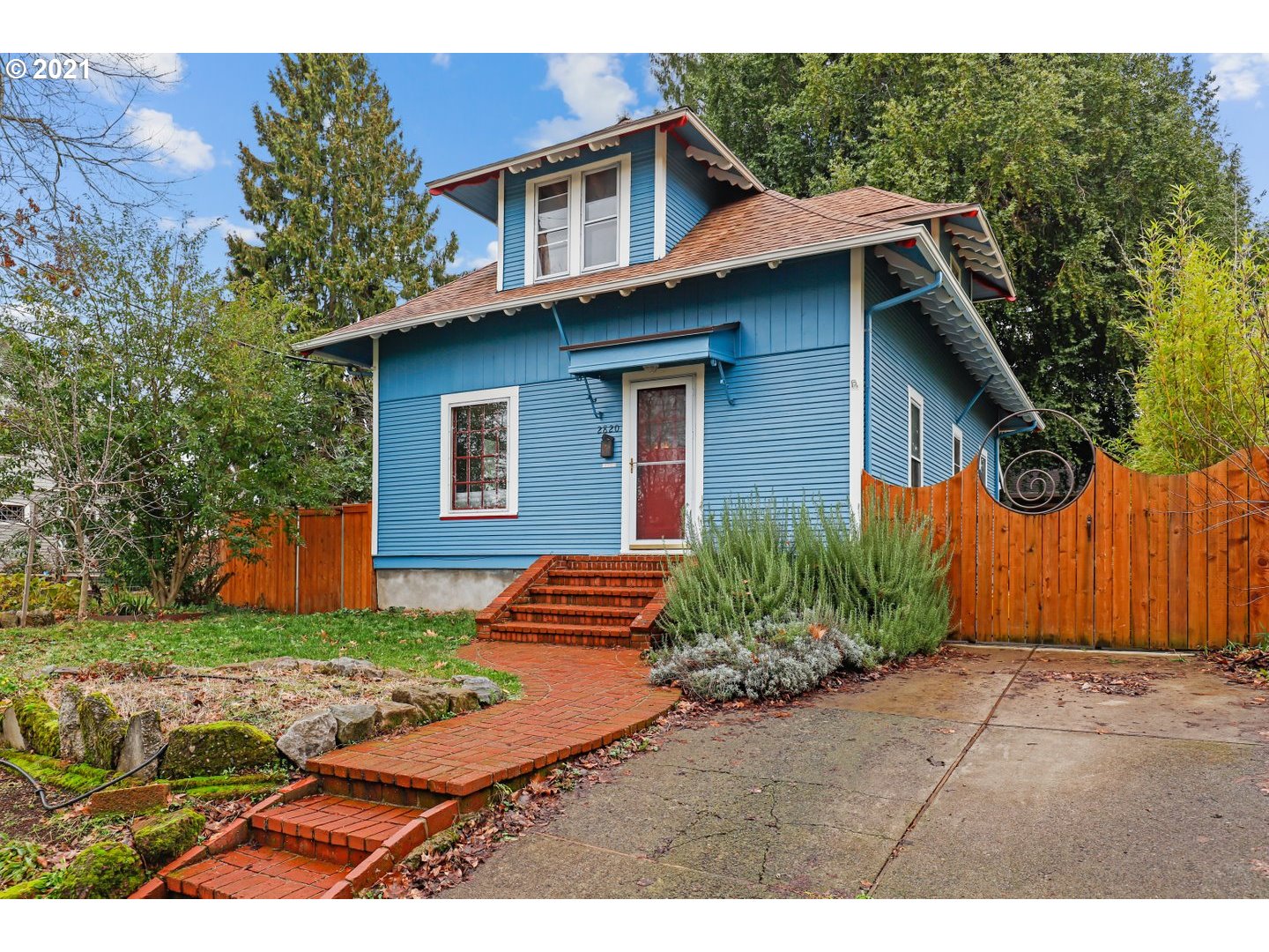 2820 SE 47TH AVE (1 of 32)