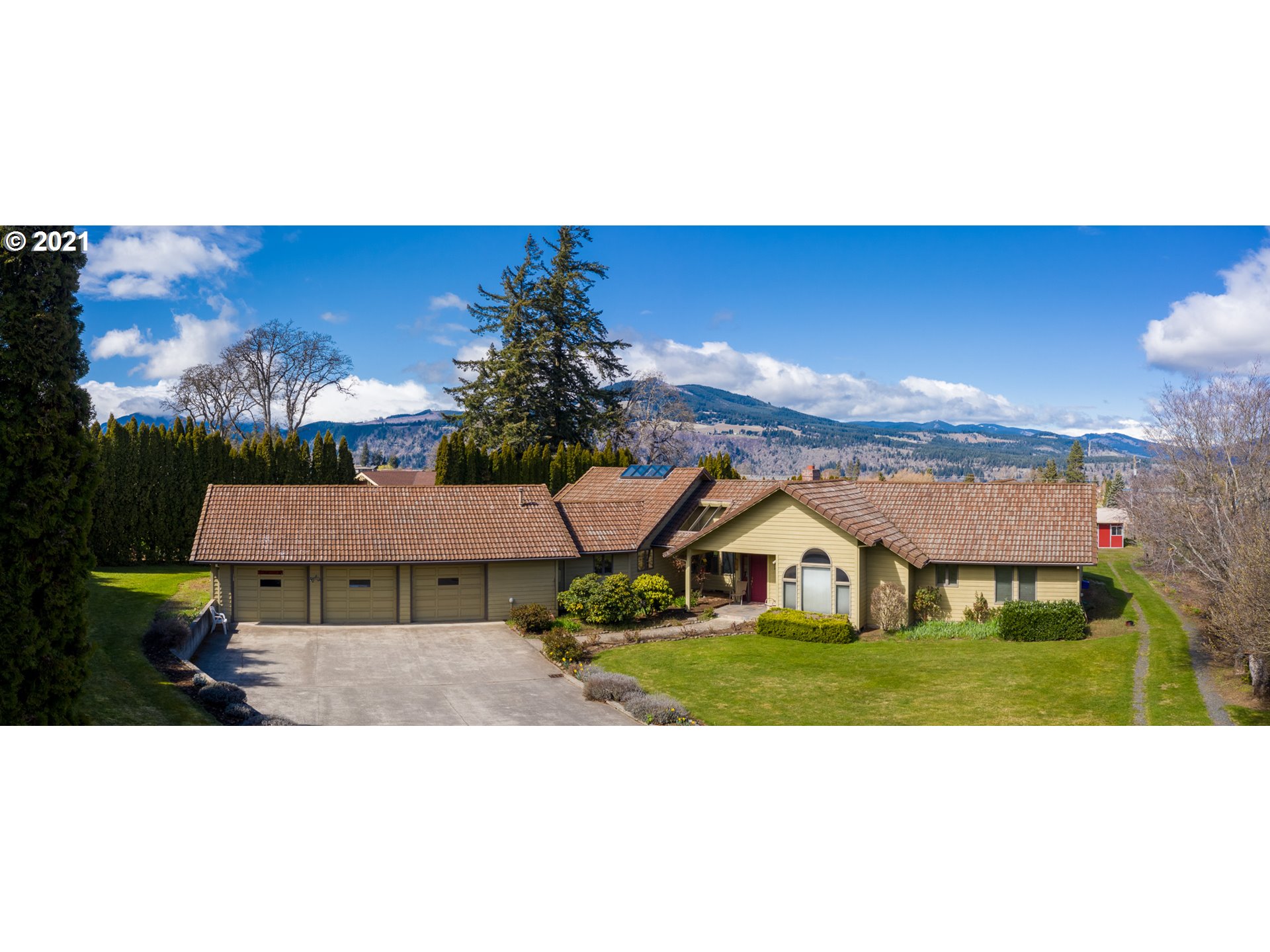 2600 BELMONT DR (1 of 28)