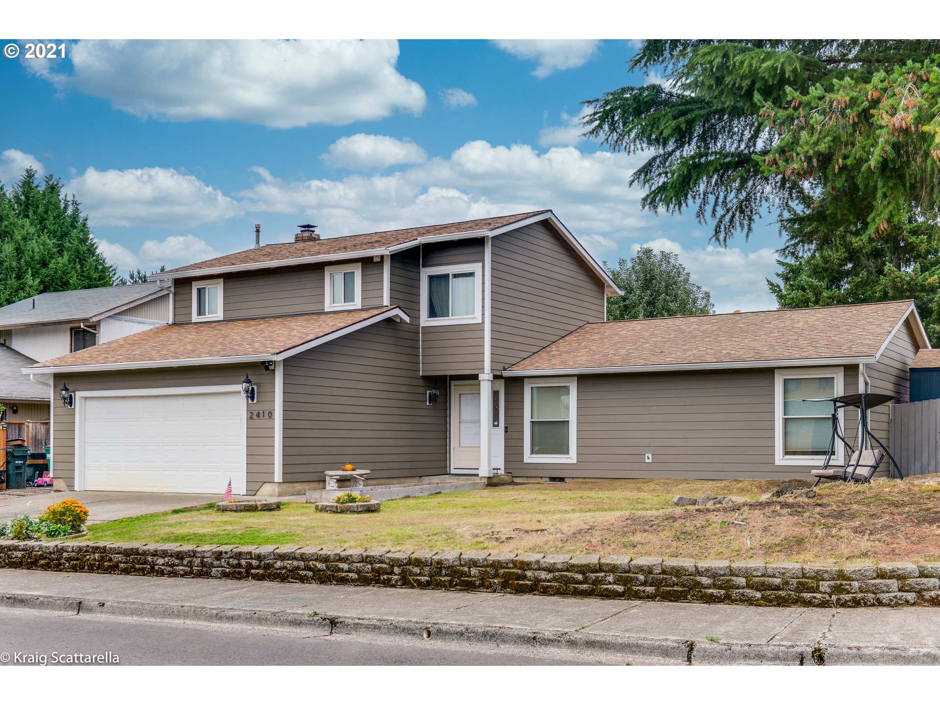 2410 SW 195th AVE (1 of 23)