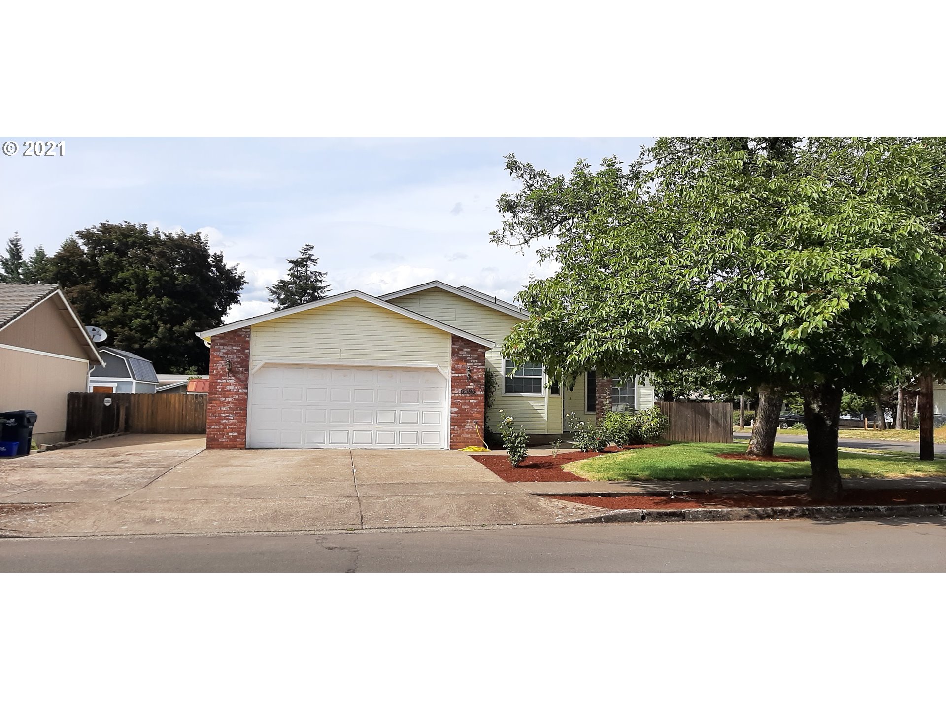 6596 A ST (1 of 32)
