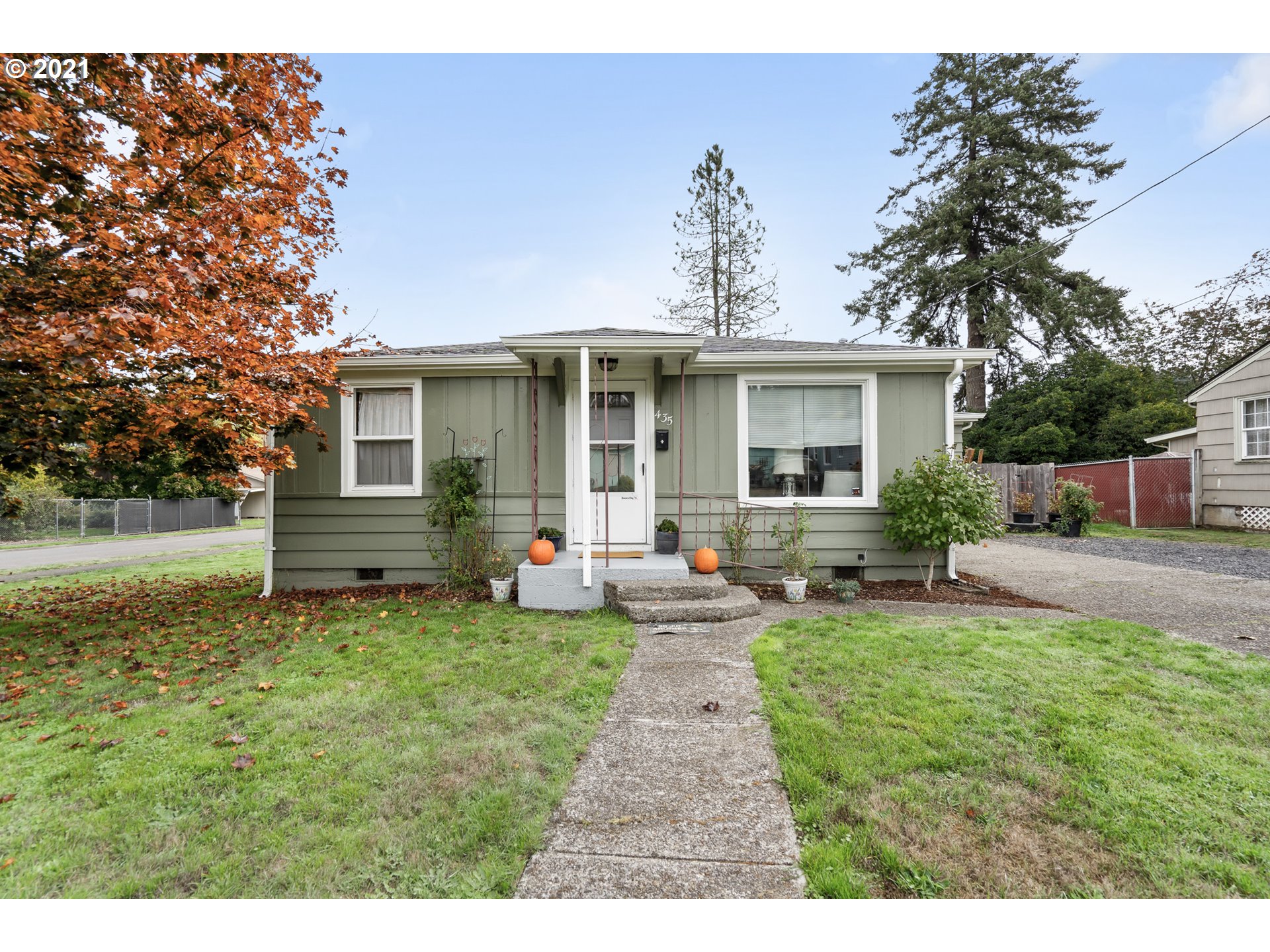 435 7TH AVE (1 of 16)