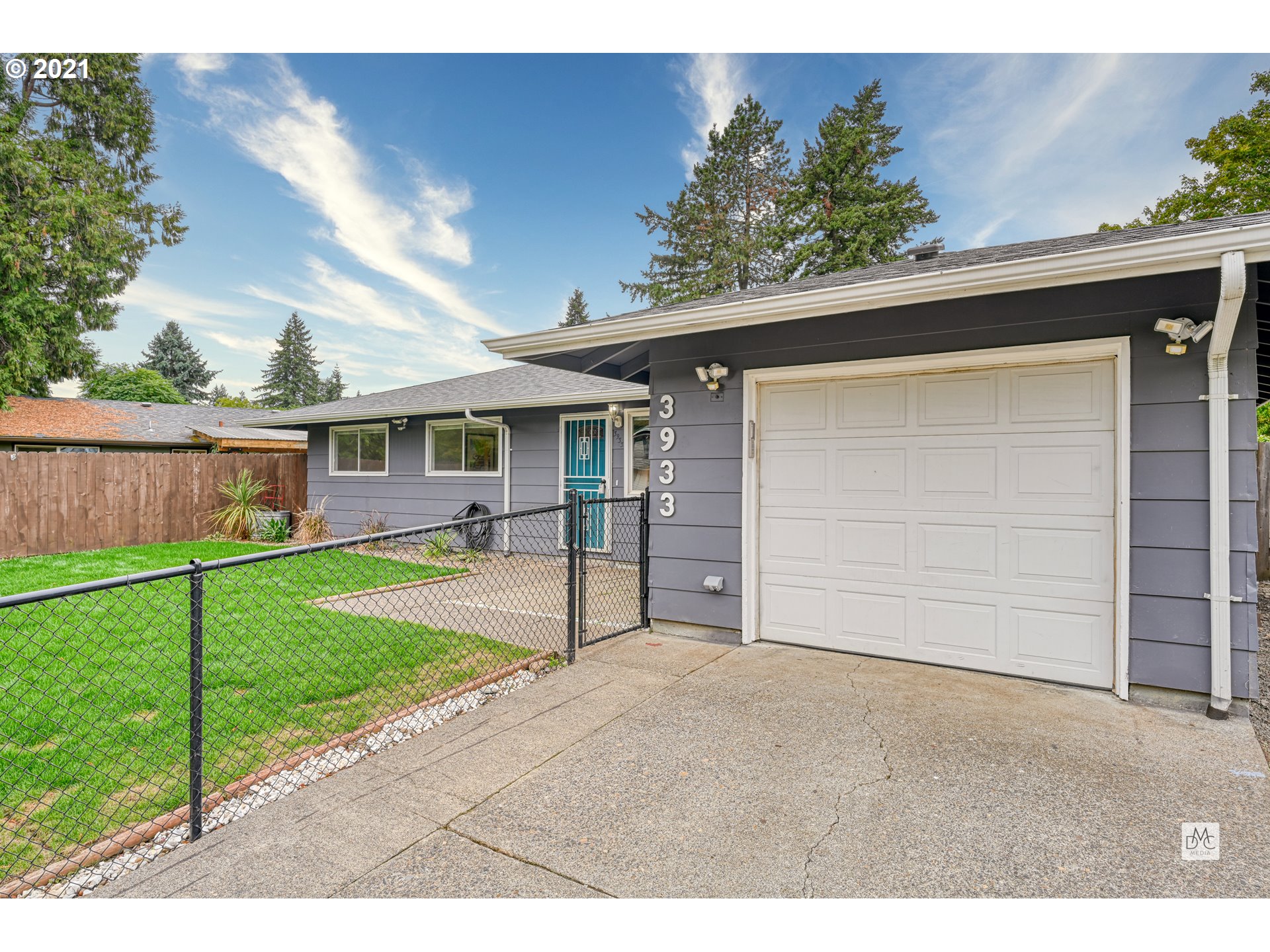 3933 SE 133RD AVE (1 of 31)