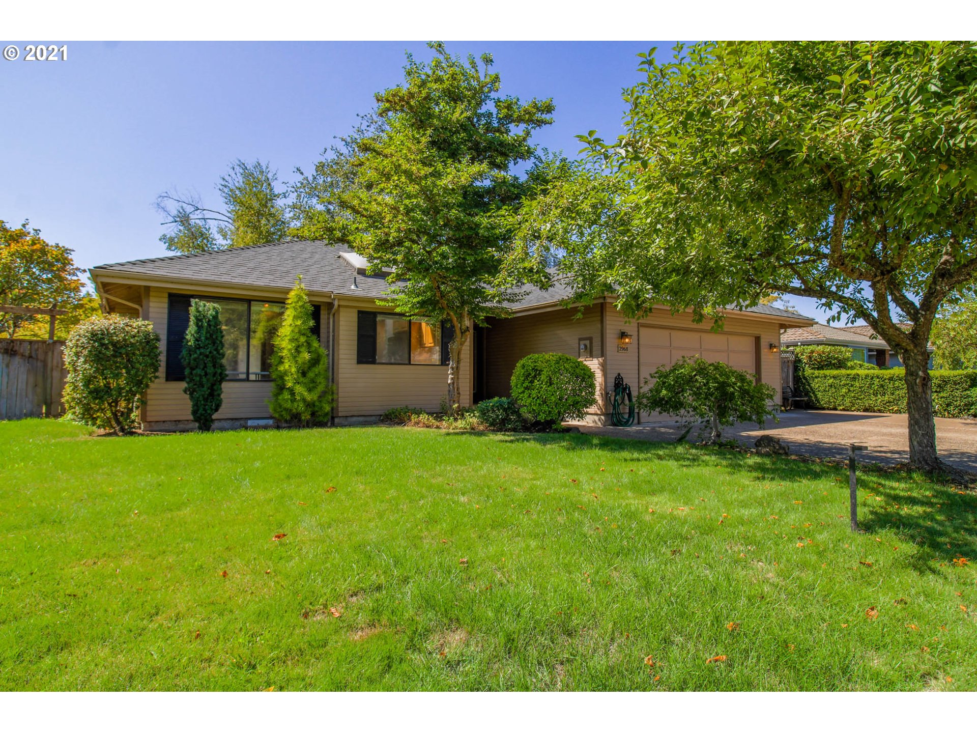 2968 WOLF MEADOWS LN (1 of 31)