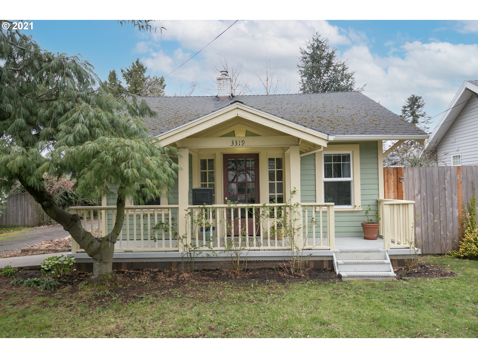 3319 SE 66TH AVE (1 of 27)