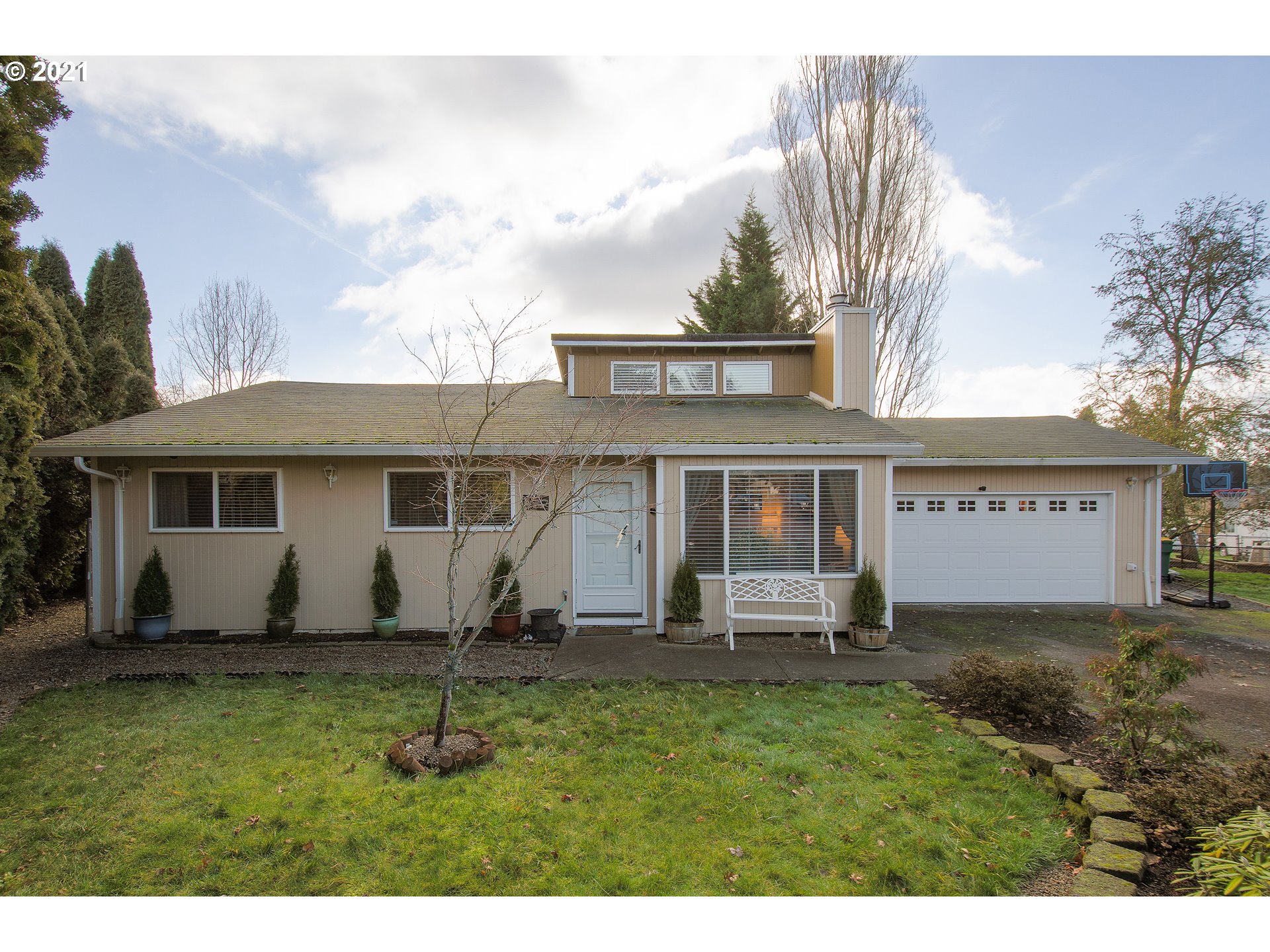 4240 SW 186TH AVE (1 of 32)