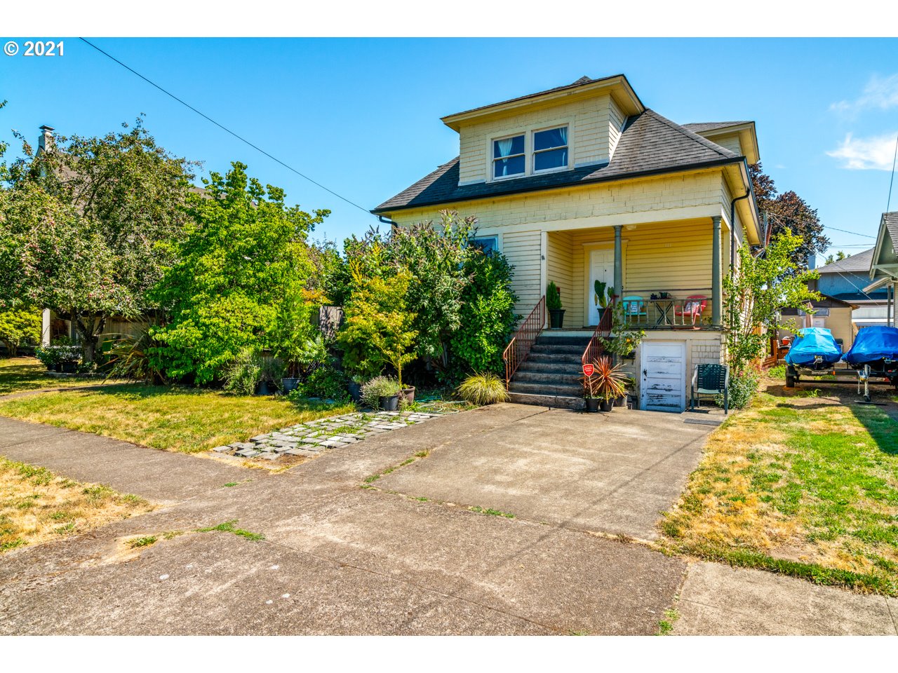 418 5TH AVE SW (1 of 32)