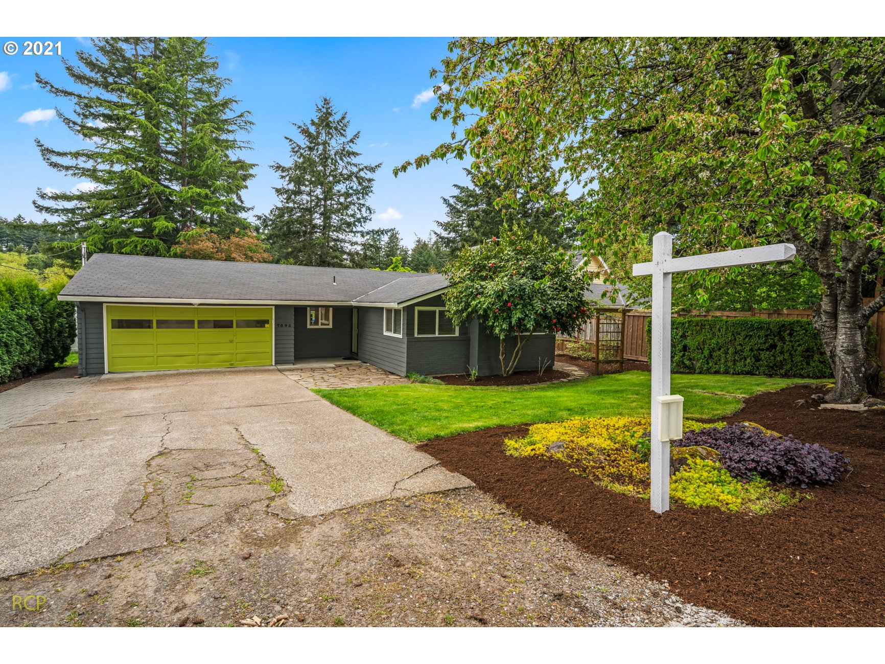 7045 SW 68TH AVE (1 of 32)