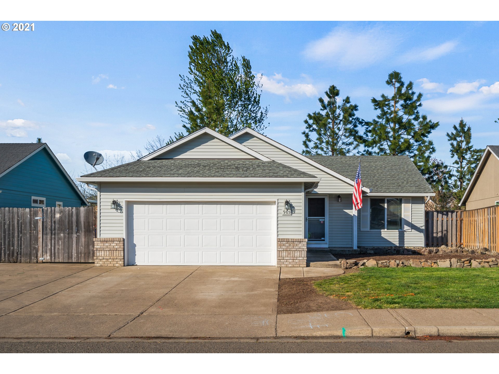 961 MT VIEW LN (1 of 22)