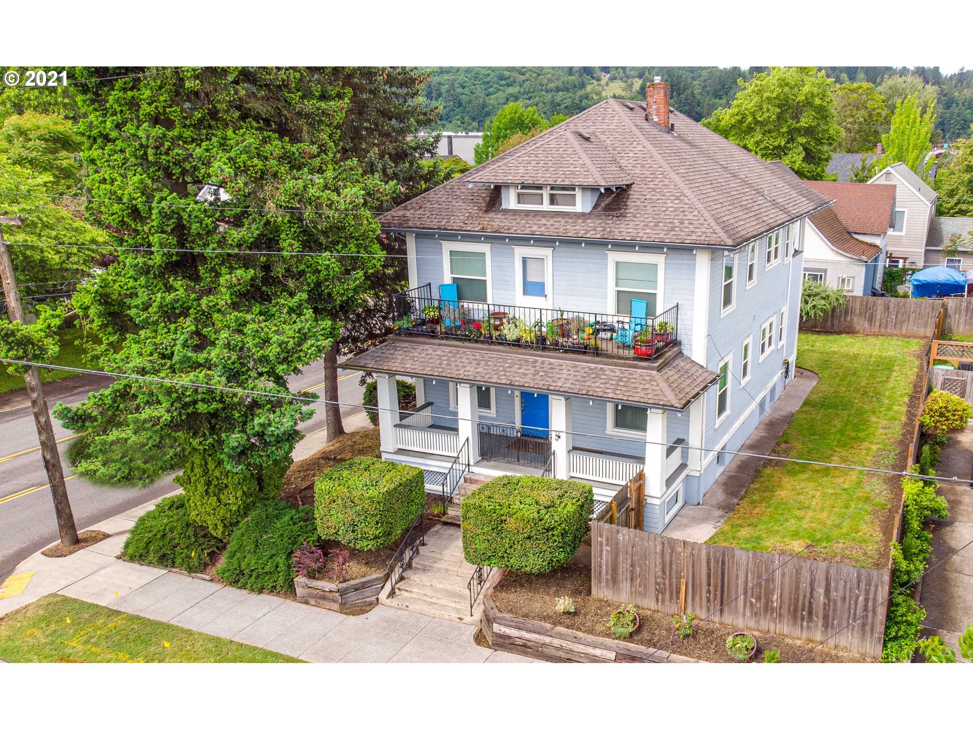 8085 SE 9TH AVE (1 of 32)