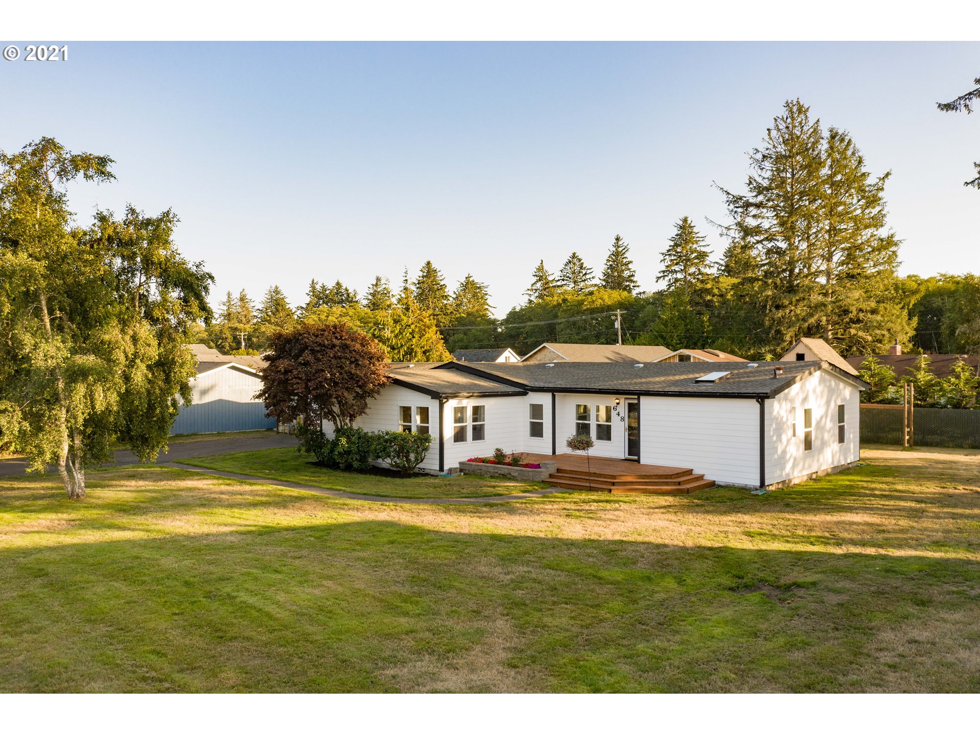 648 Pacific DR (1 of 30)