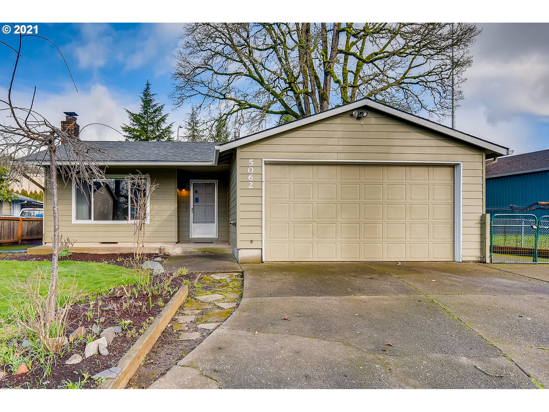 5062 SE INA AVE (1 of 32)