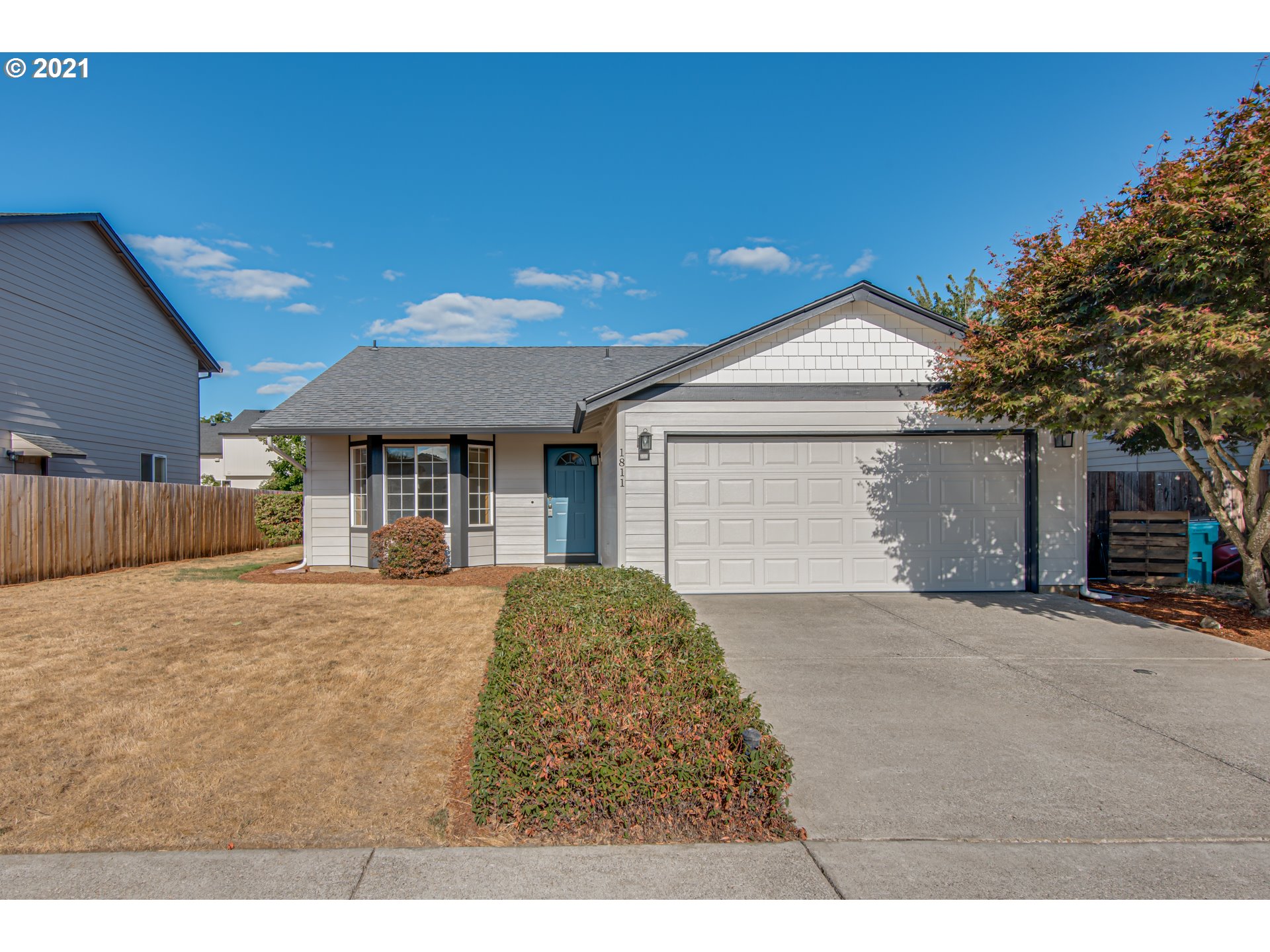 1811 SE 169TH AVE (1 of 18)
