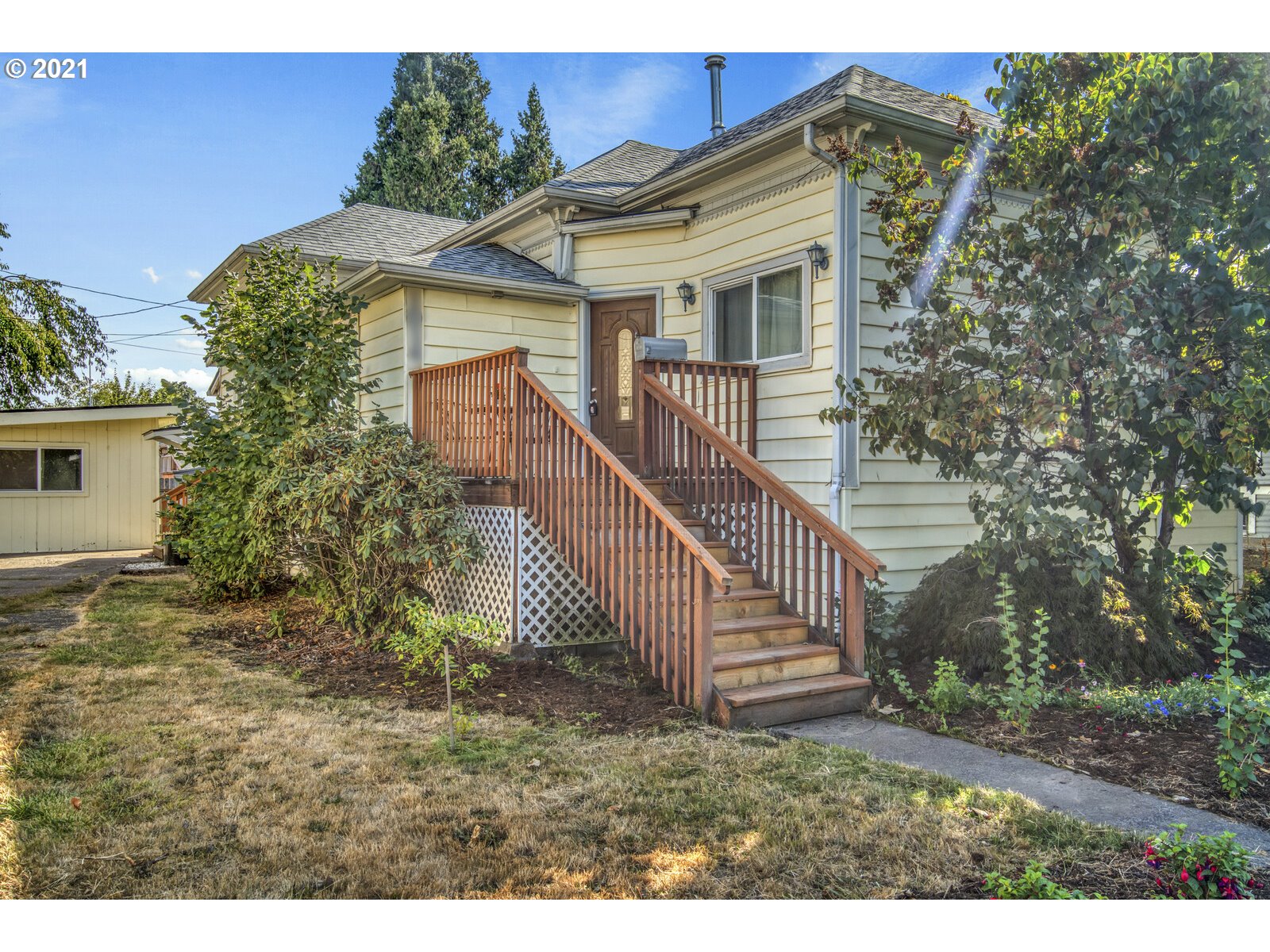 1014 4TH AVE (1 of 24)