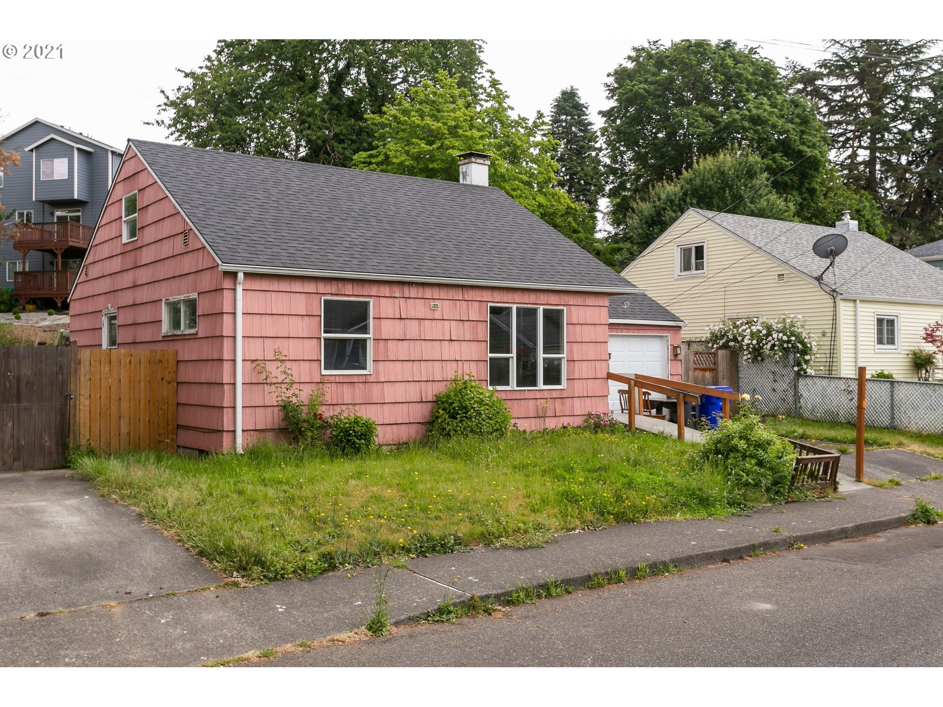 4528 SE 85TH AVE (1 of 19)