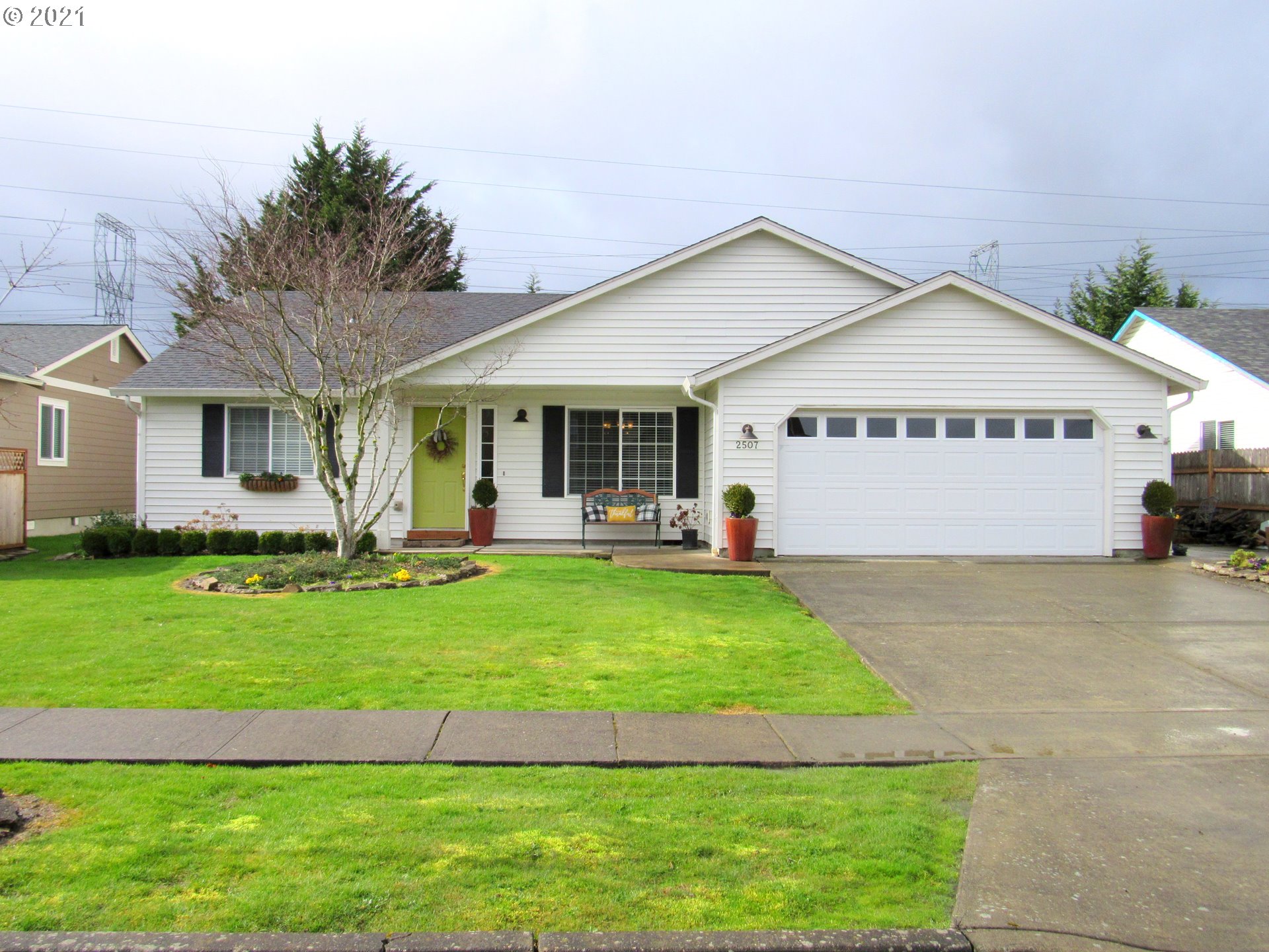 2507 REDWOOD AVE (1 of 32)