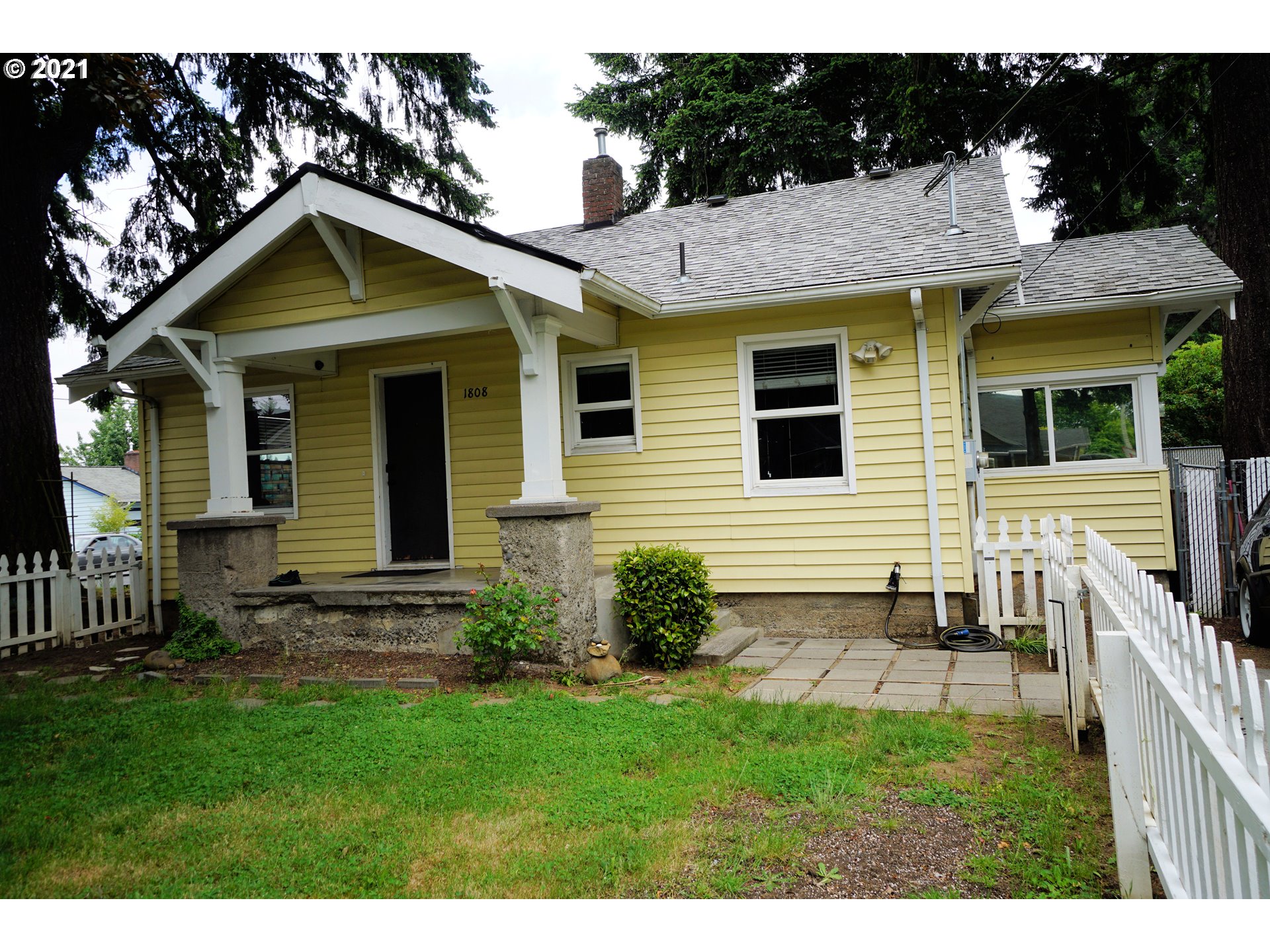 1808 SE 130TH AVE (1 of 22)