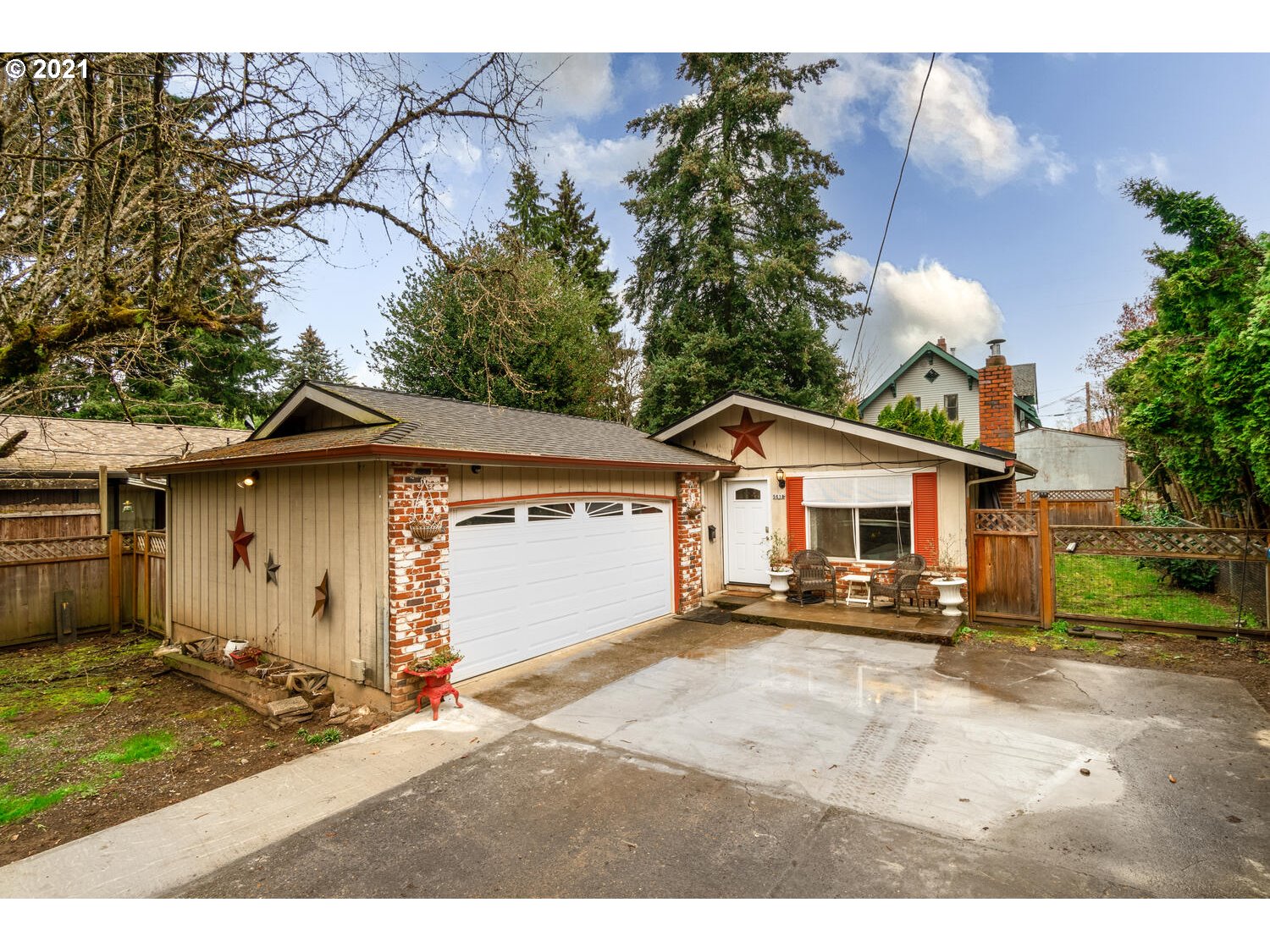 5618 SE 40TH AVE (1 of 32)