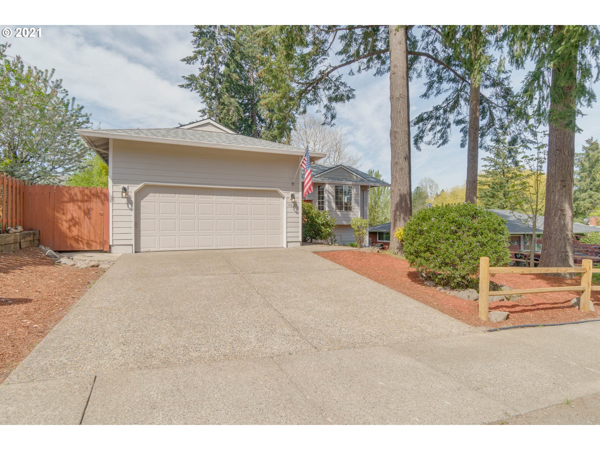 5037 SW 192ND AVE (1 of 32)