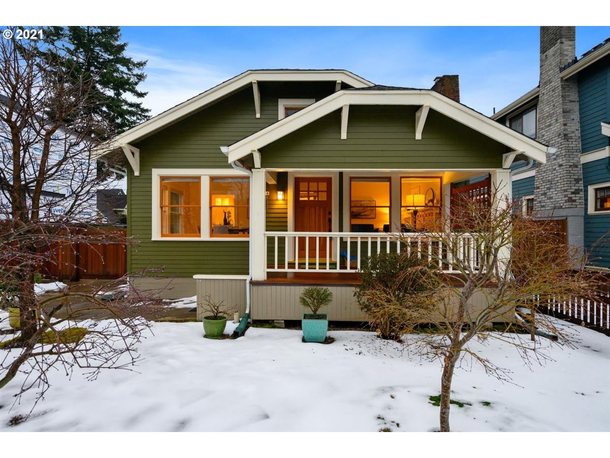 3566 NE BRYCE ST (1 of 27)