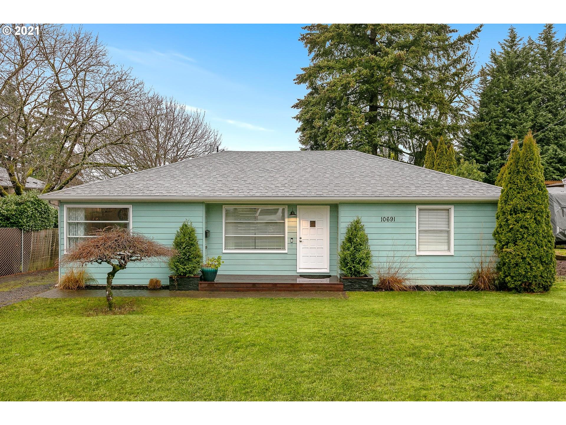 10691 SE 36TH AVE (1 of 27)