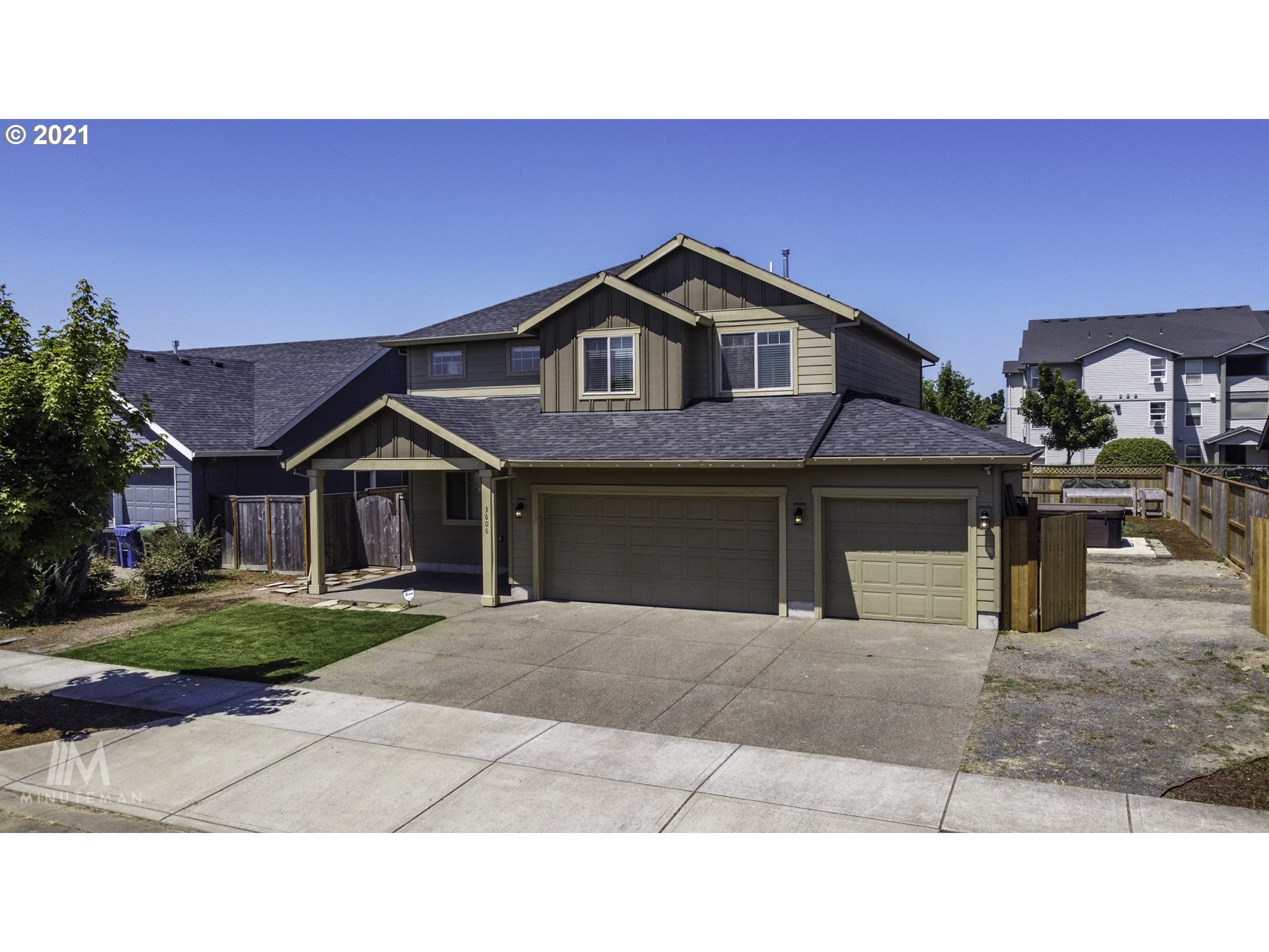 3606 PALIMINO AVE (1 of 29)