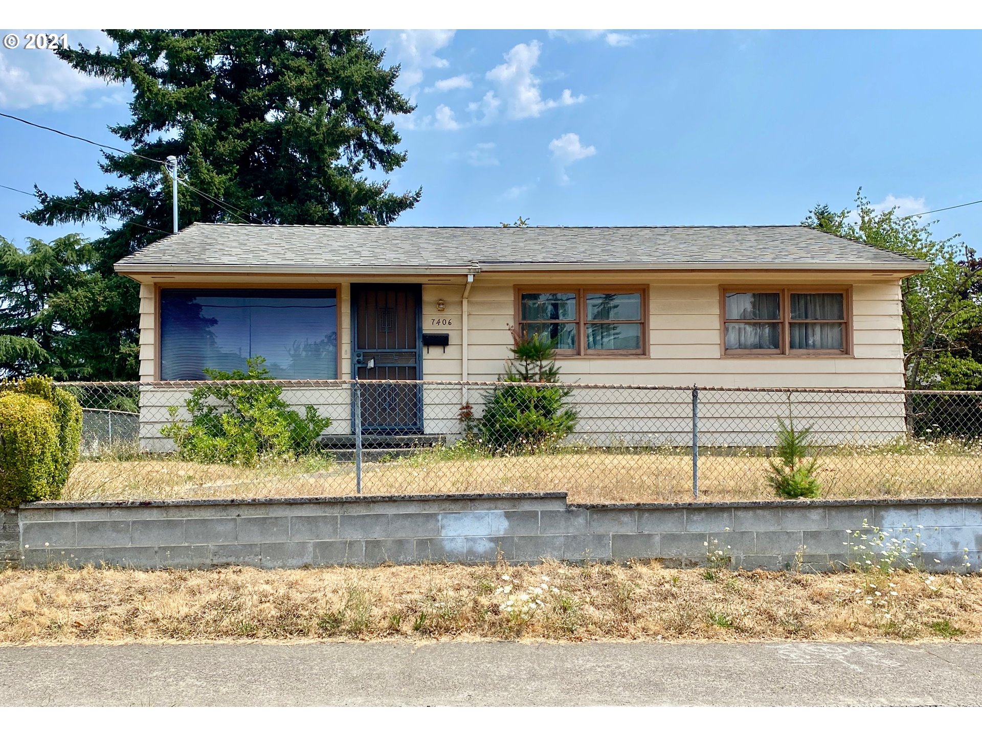 7406 SE 87TH AVE (1 of 22)