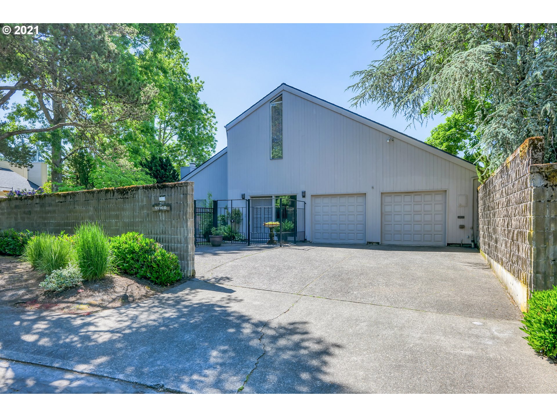 11160 SW LYNNVALE DR (1 of 32)