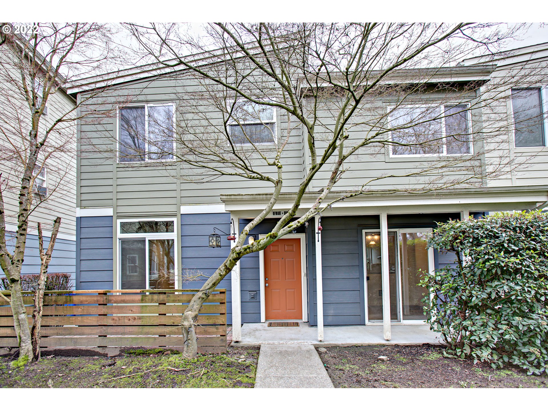More Details about MLS # 22582309 : 3838 SE 16TH AVE 