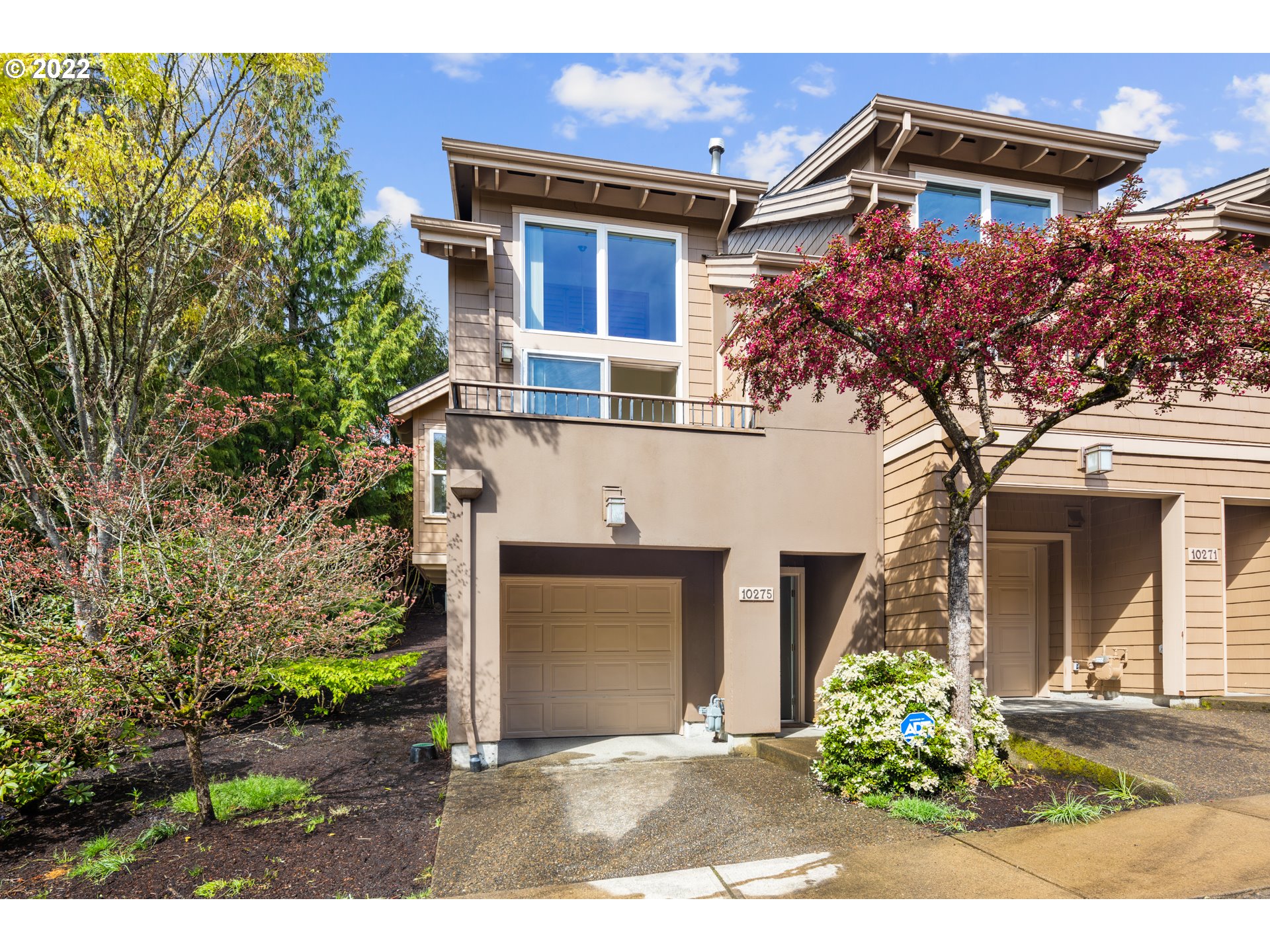 More Details about MLS # 22633061 : 10275 NW ALDER GROVE LN 