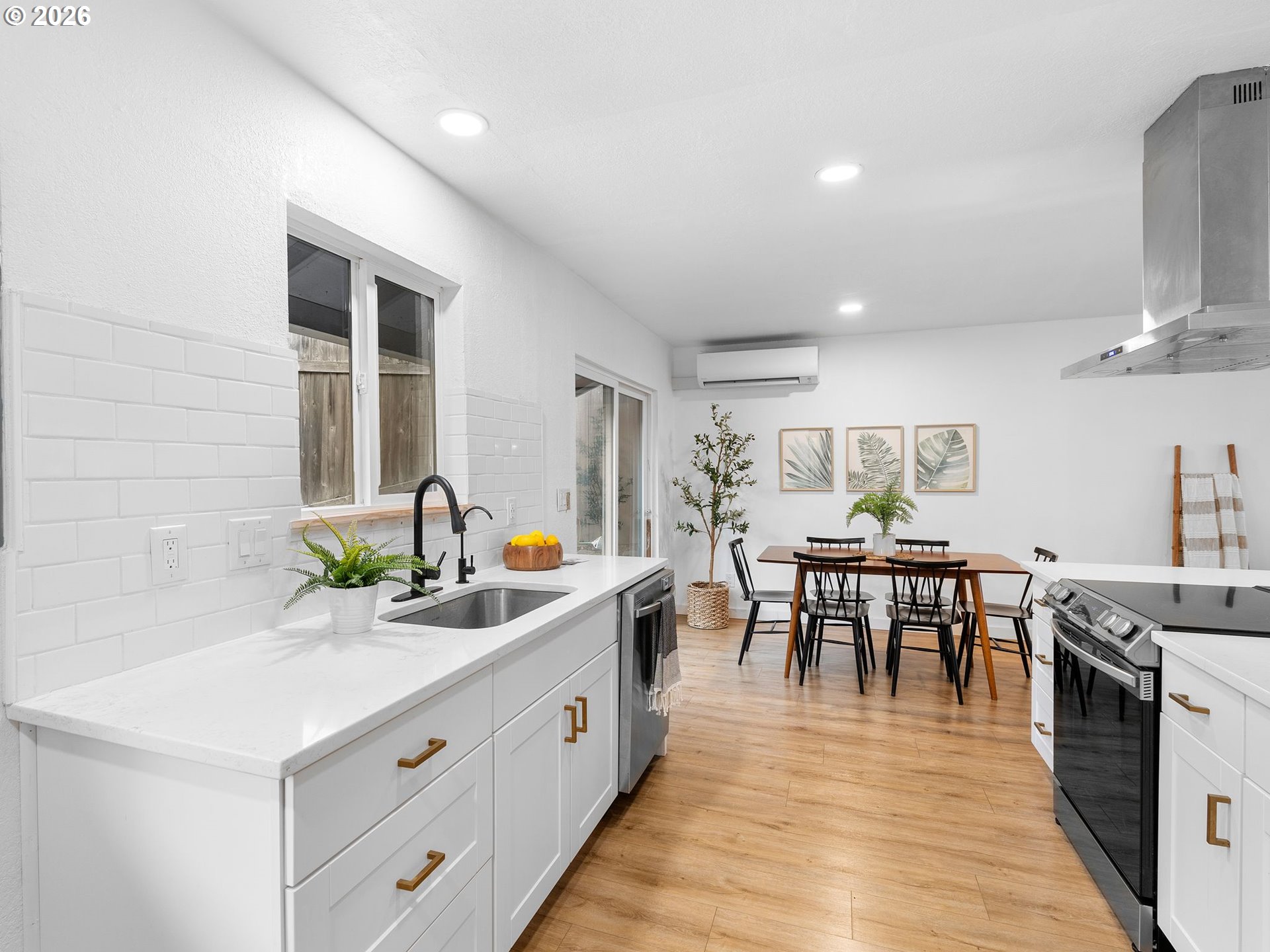 Photo #10: 100460072 Listing: Photo #10