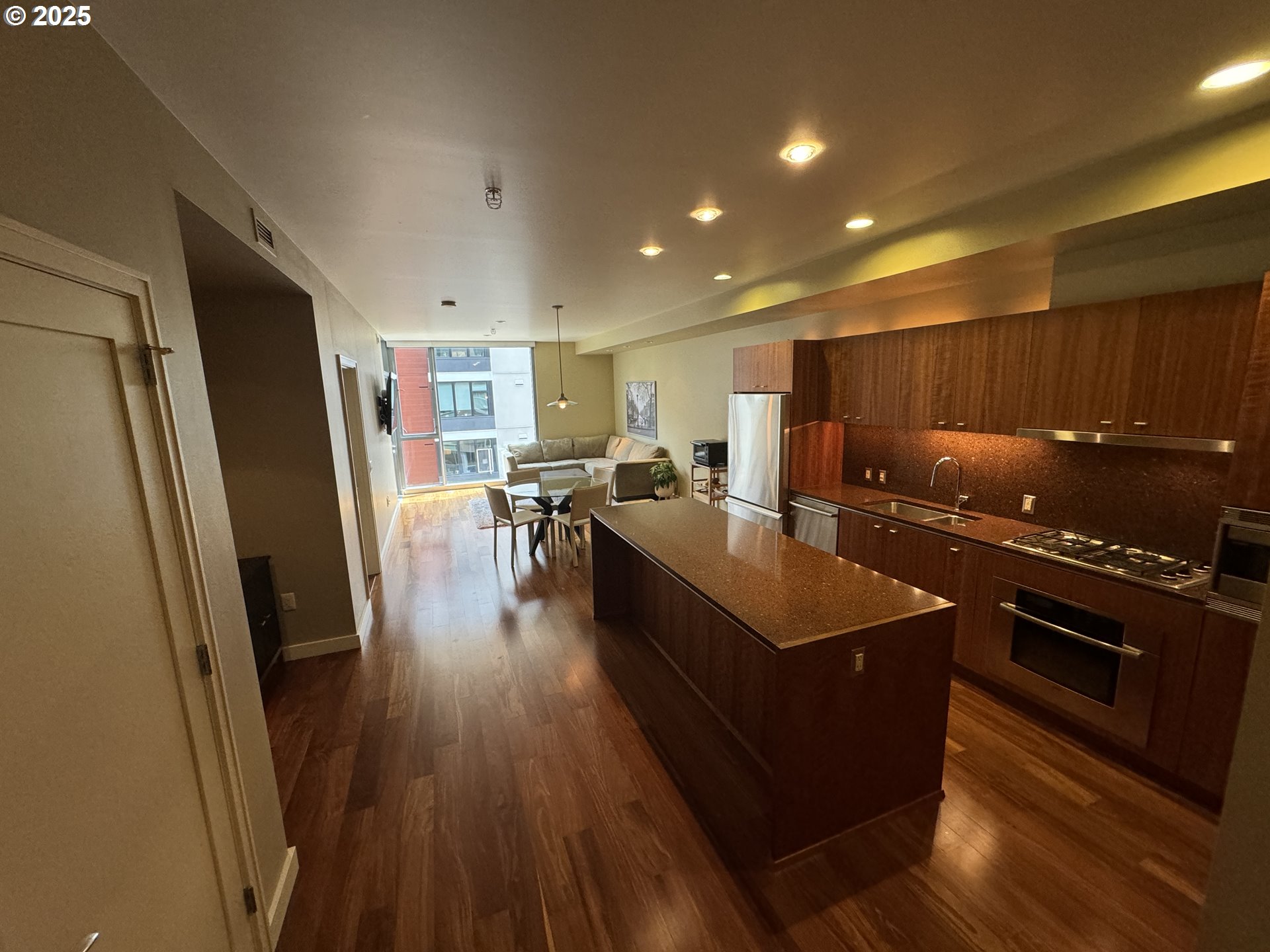 Photo #10: 100908023 Listing: Photo #10