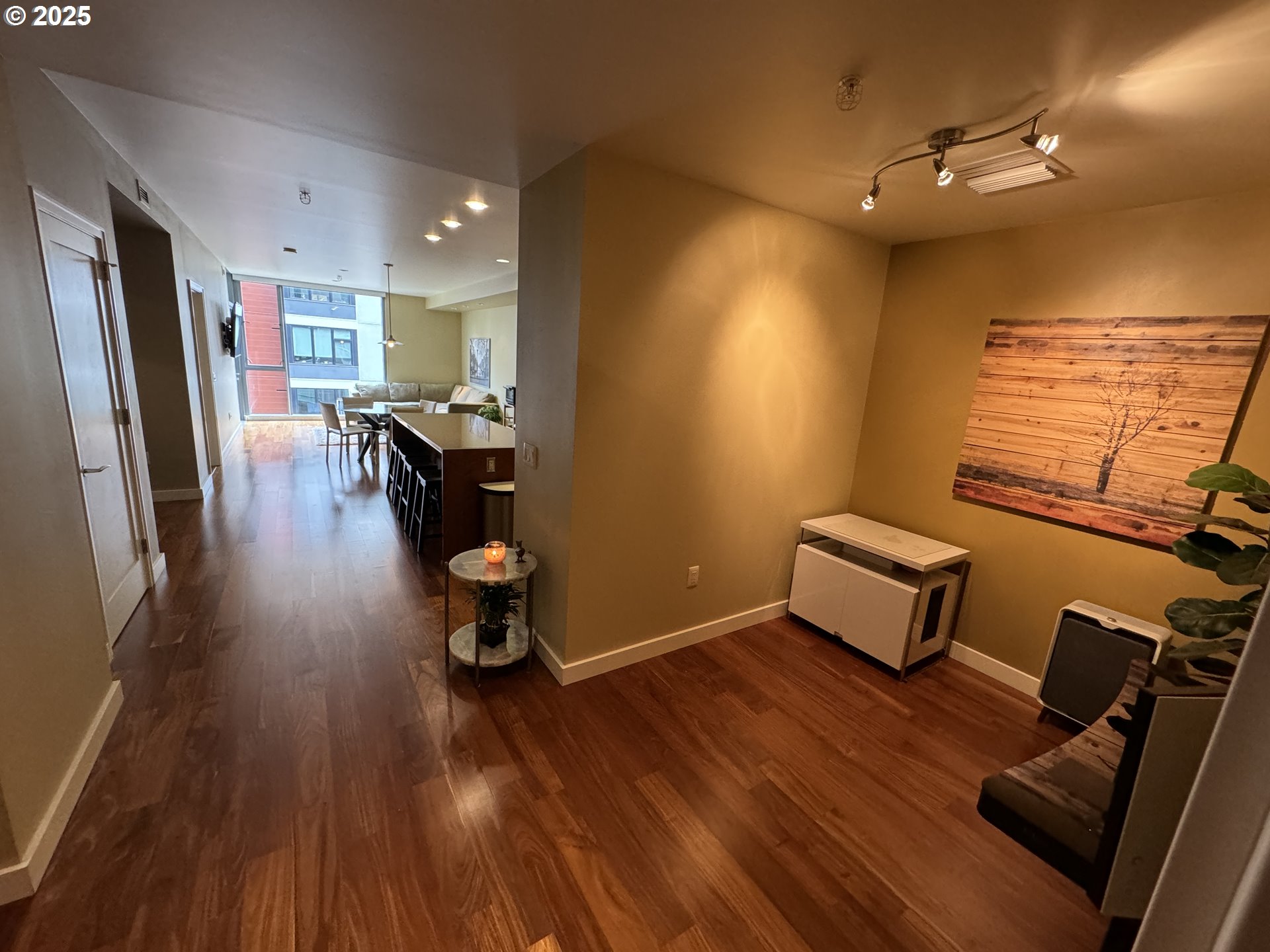 Photo #8: 100908023 Listing: Photo #8