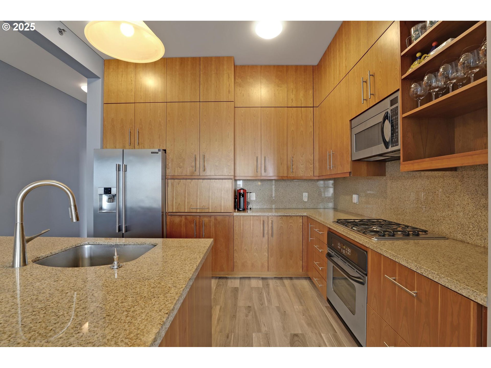 Photo #25: 100987343 Listing: Photo #25