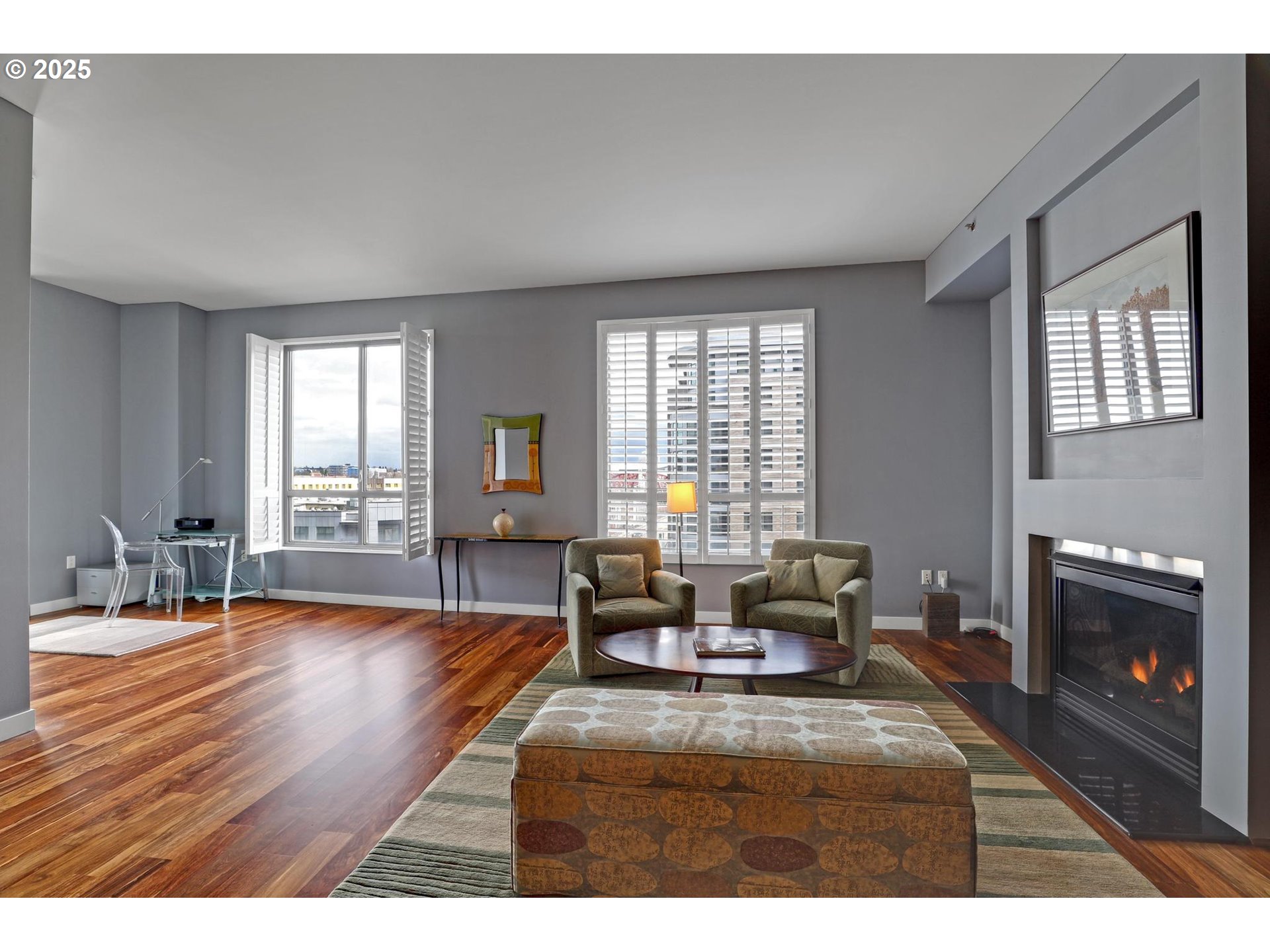 Photo #2: 100987343 Listing: Photo #2