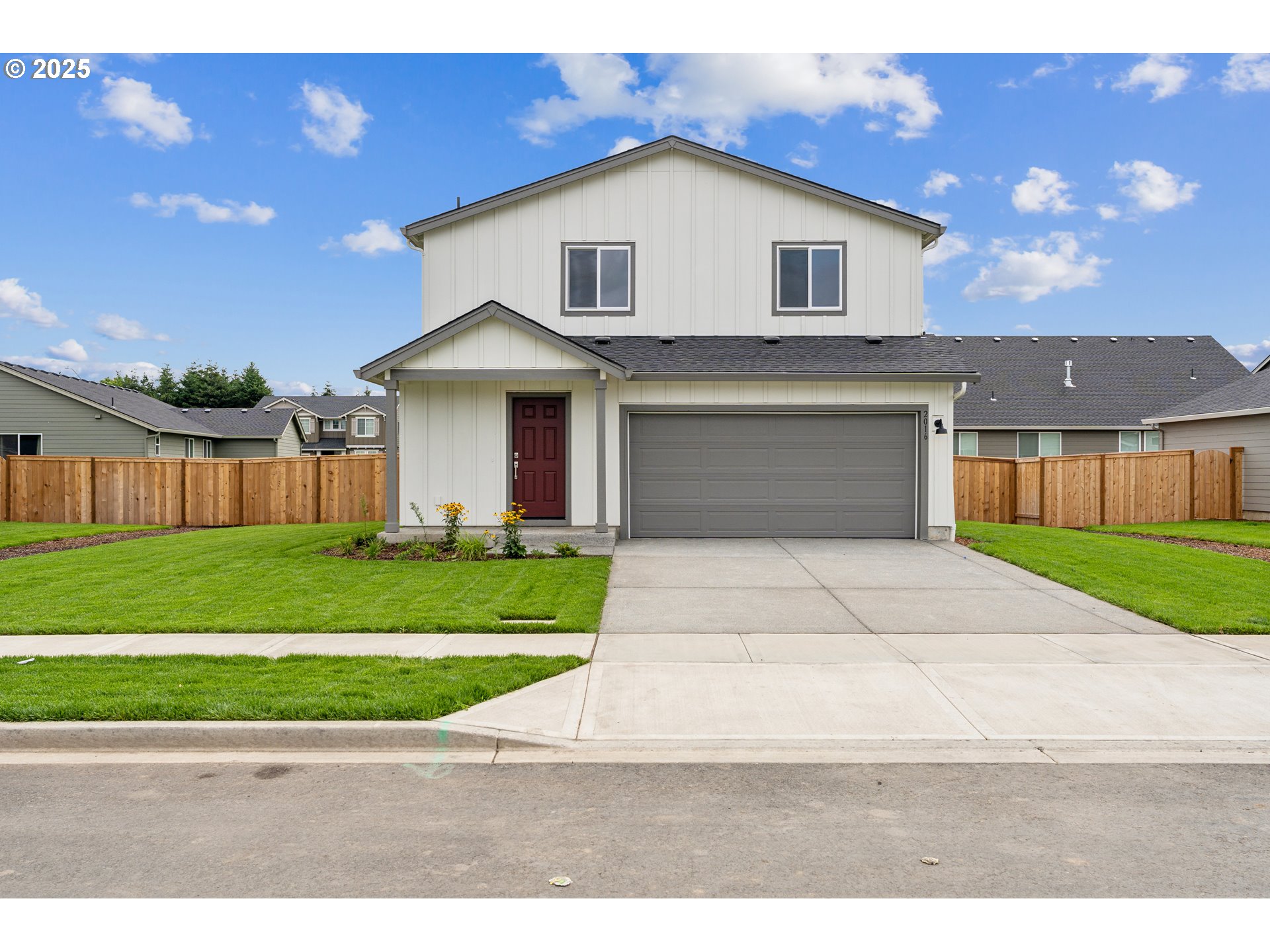 Photo of 2044 Henderson WAY Longview WA 98632