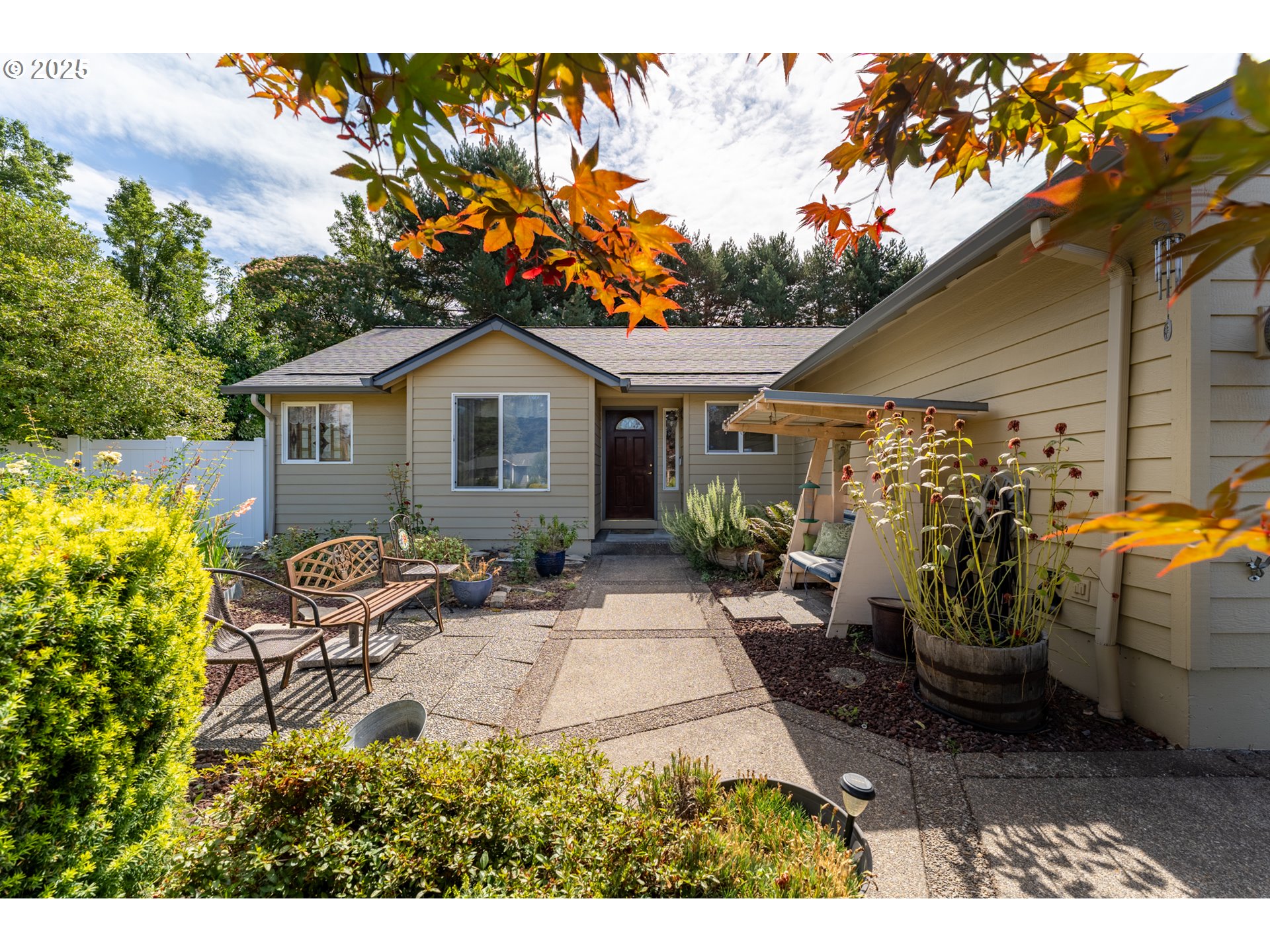 1108 N HADLEY RD, Newberg, OR, 97132