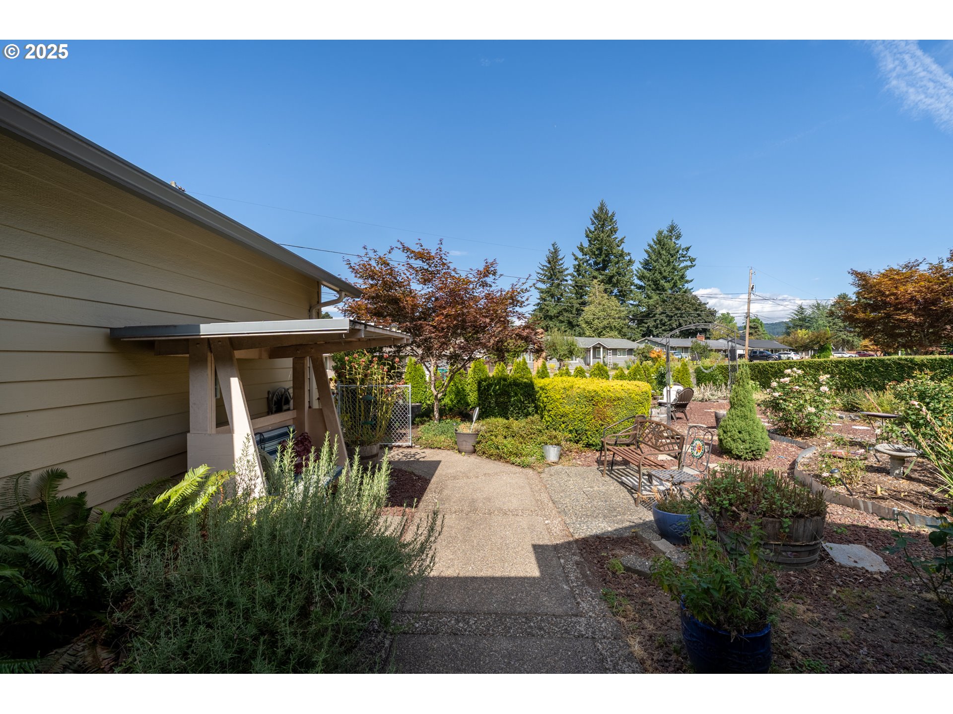 1108 N HADLEY RD, Newberg, OR, 97132