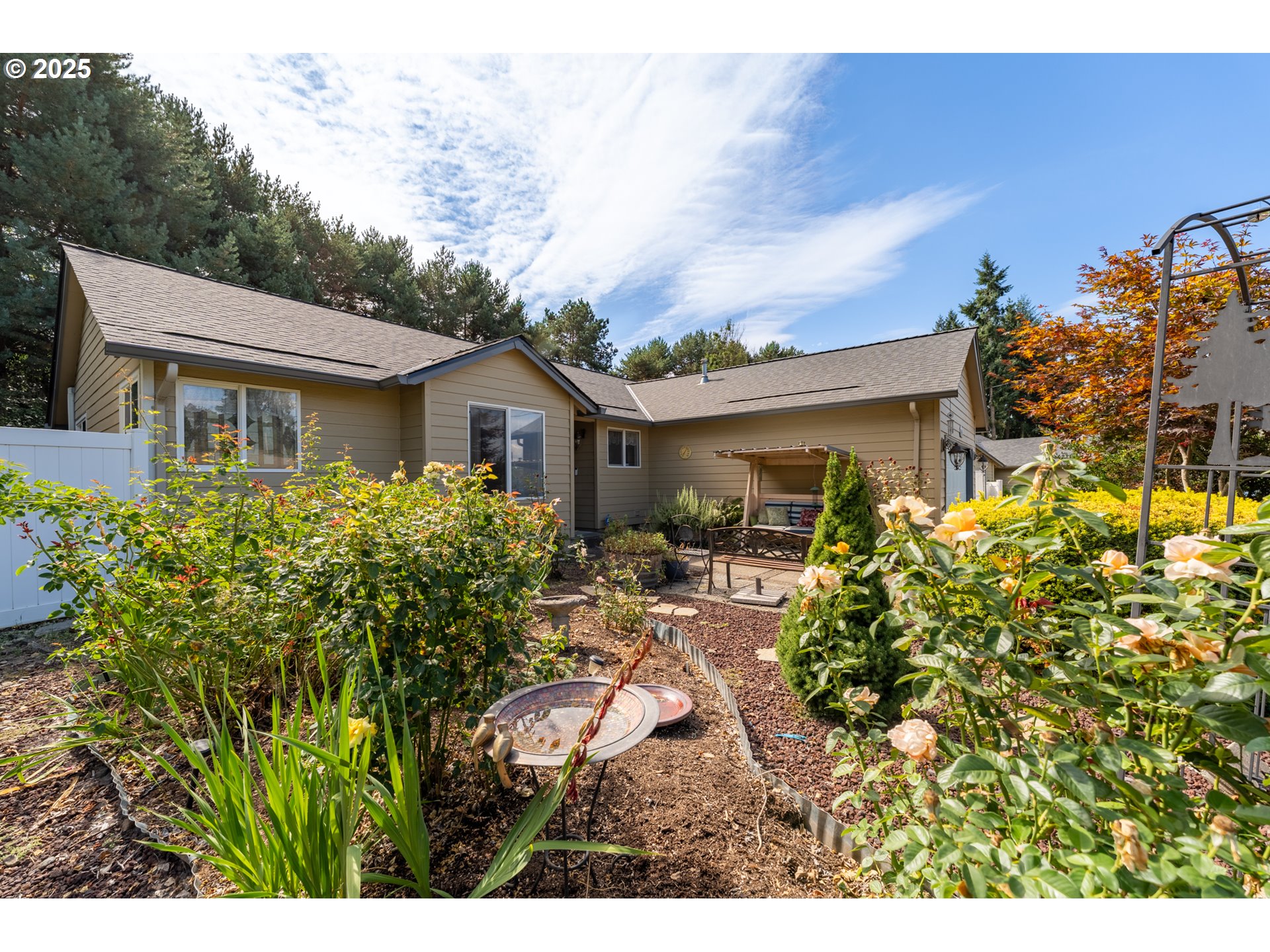 1108 N HADLEY RD, Newberg, OR, 97132